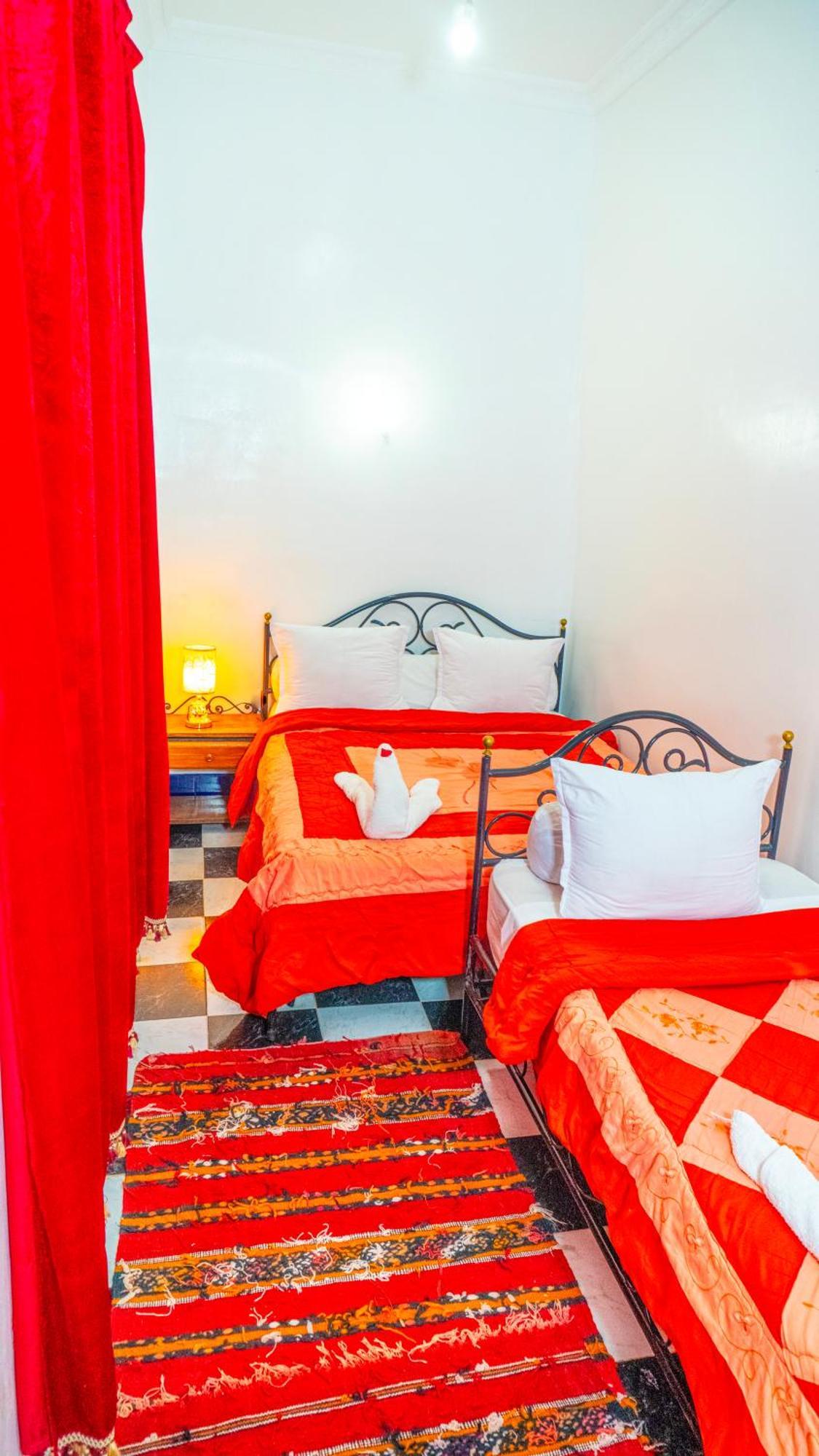Chambre Triple avec Salle de Bains Privative