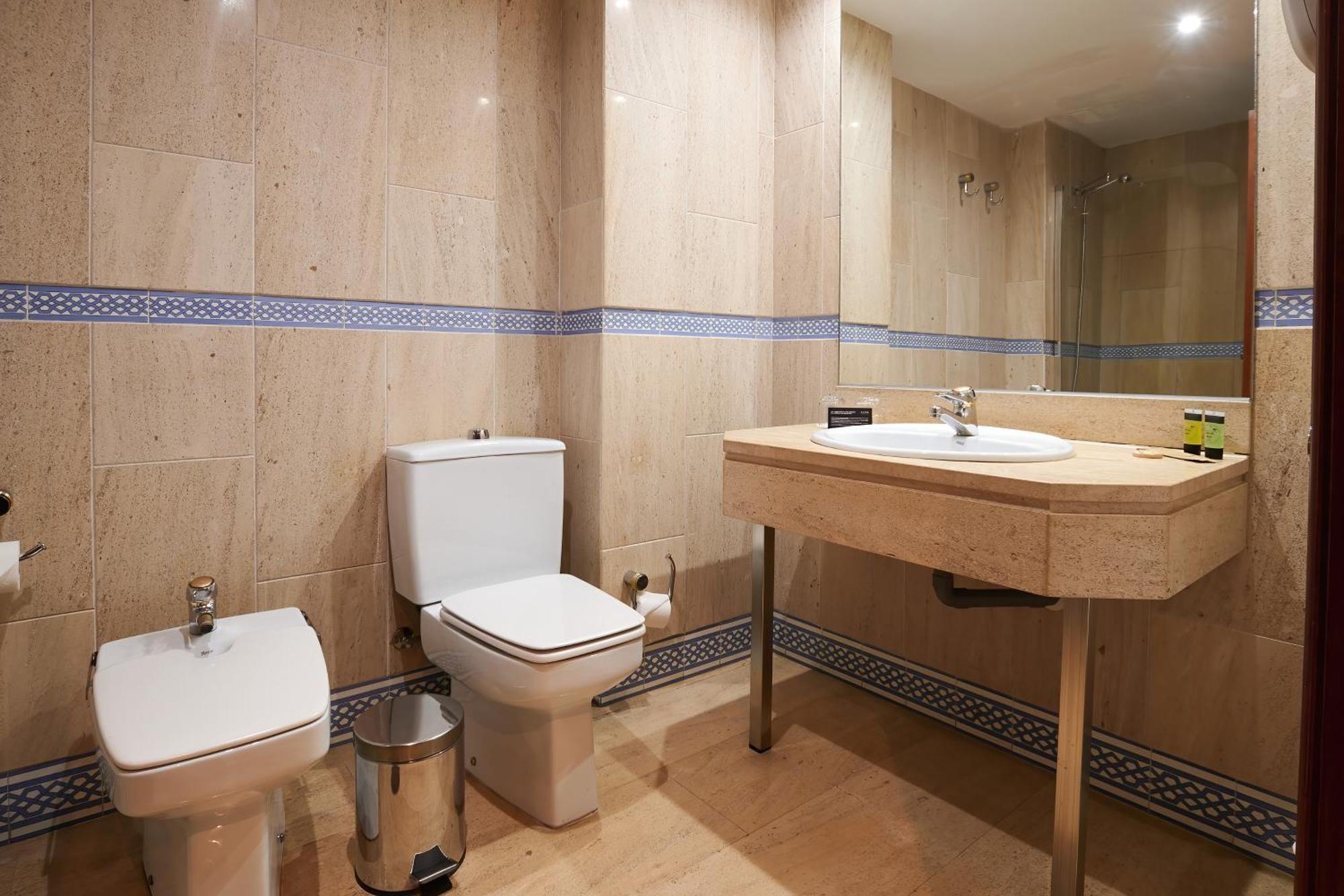 Triple Room with Parking