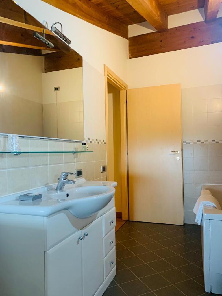 Appartamento con 2 Camere da Letto