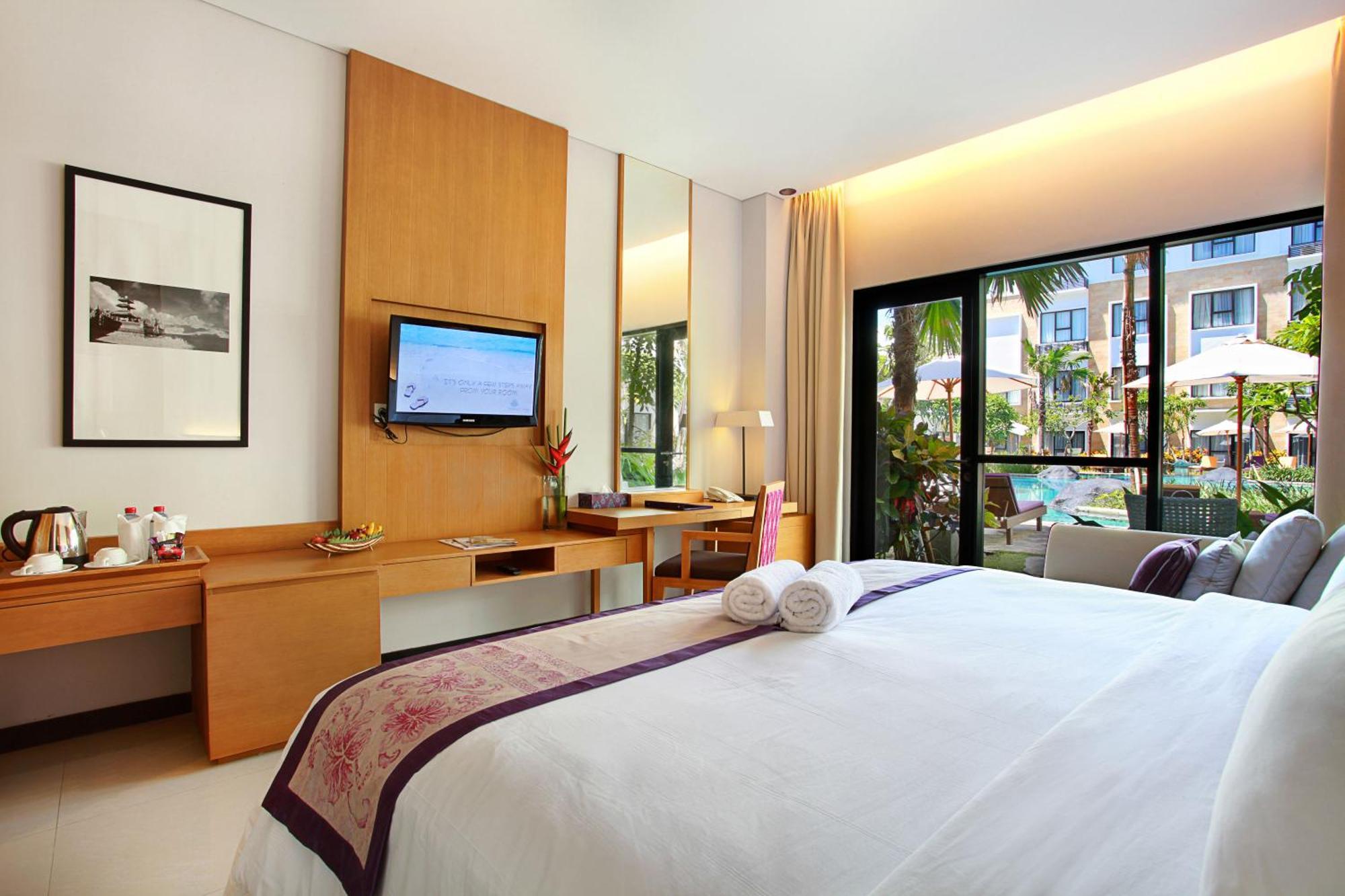 Chambre Double ou Lits Jumeaux de Luxe - Côté Piscine