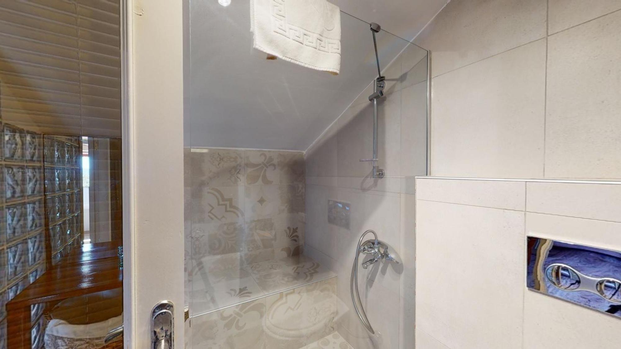 Chambre Double - Mansardée