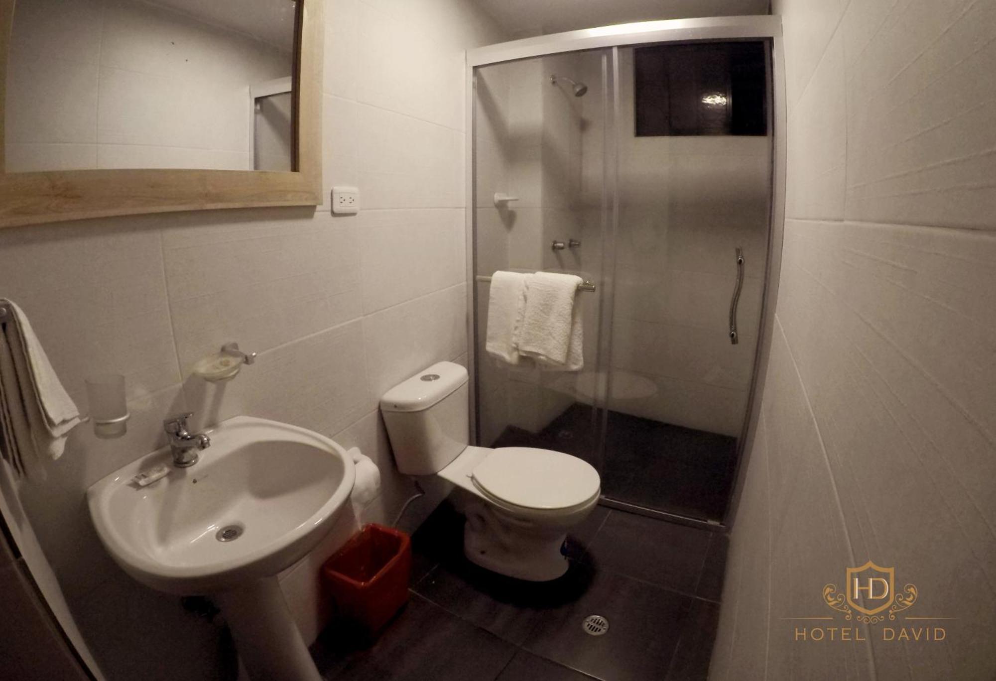 Habitación Individual con baño privado