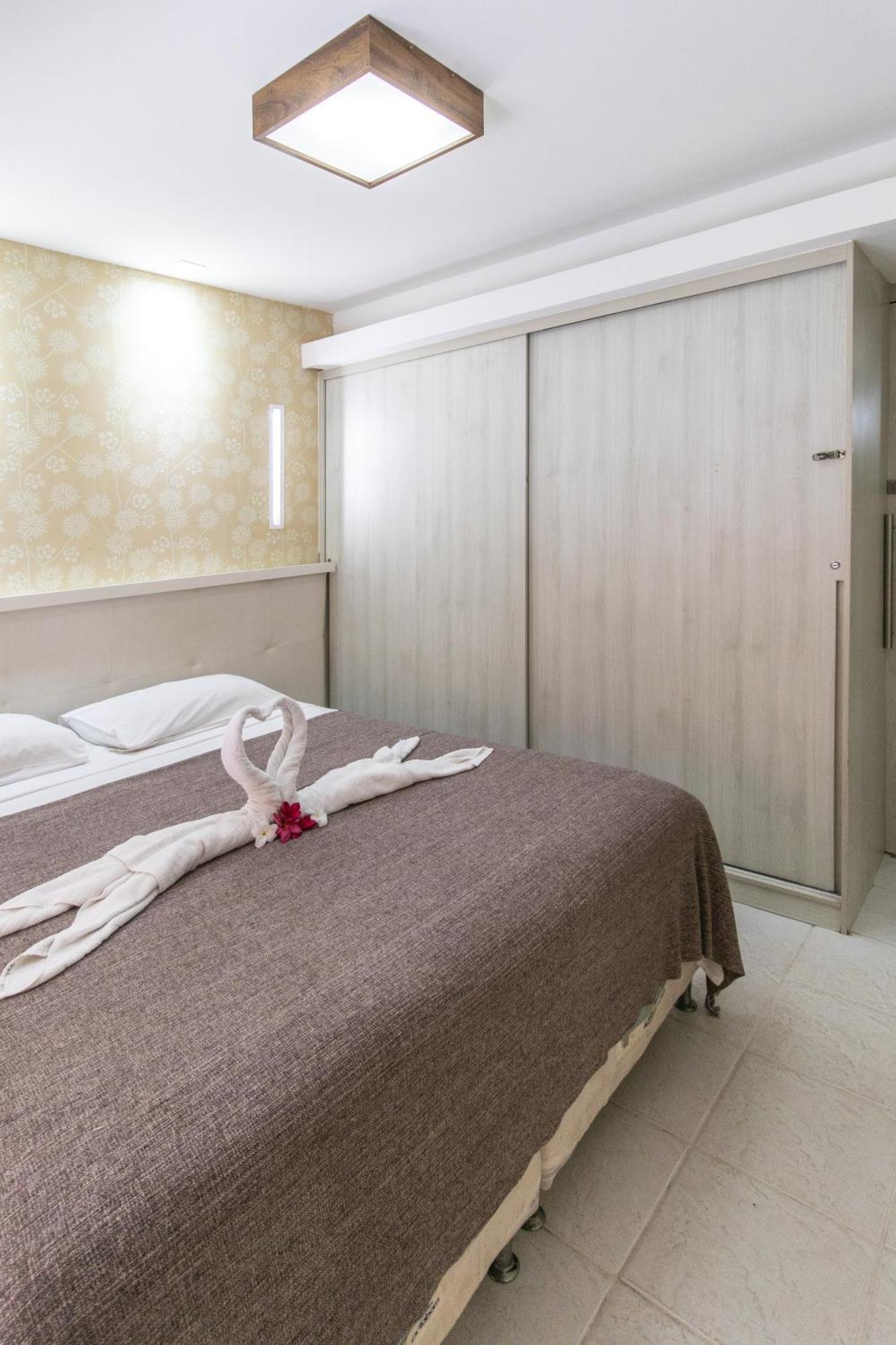 Apartamento de 2 Quartos com Varanda