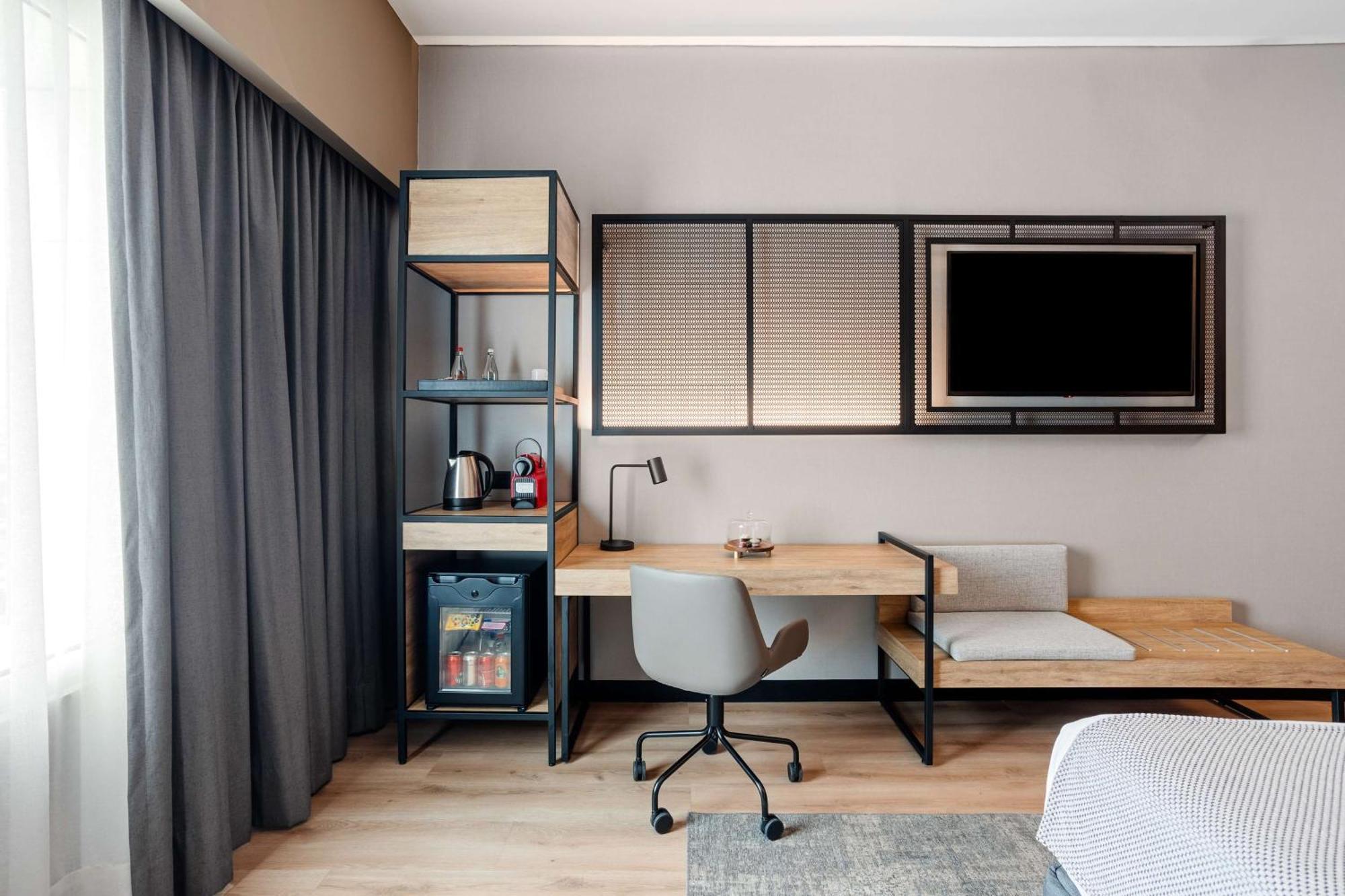 Junior Suite,1590338374:JPEG