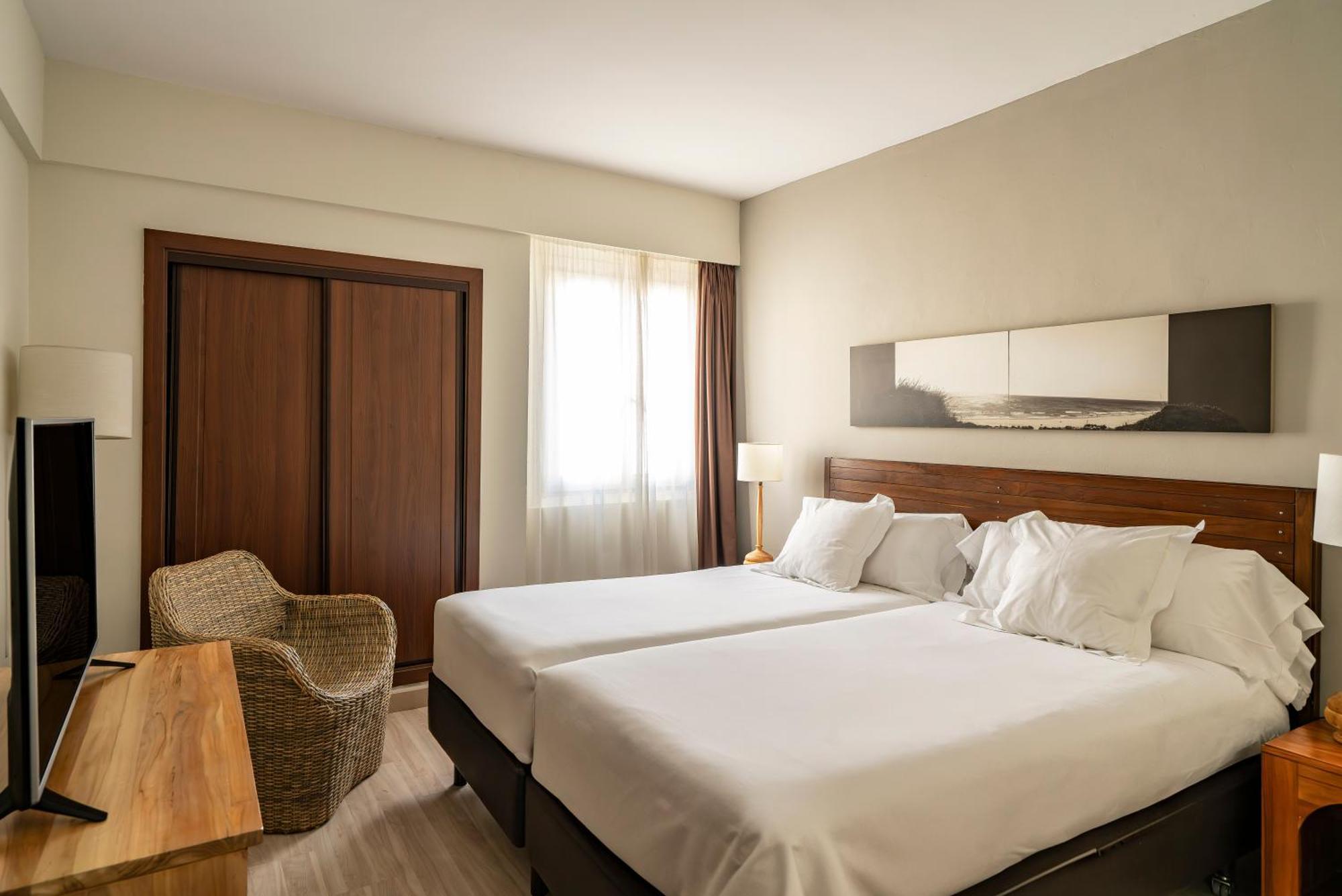 Suite Junior (2 Adultes + 2 Enfants)