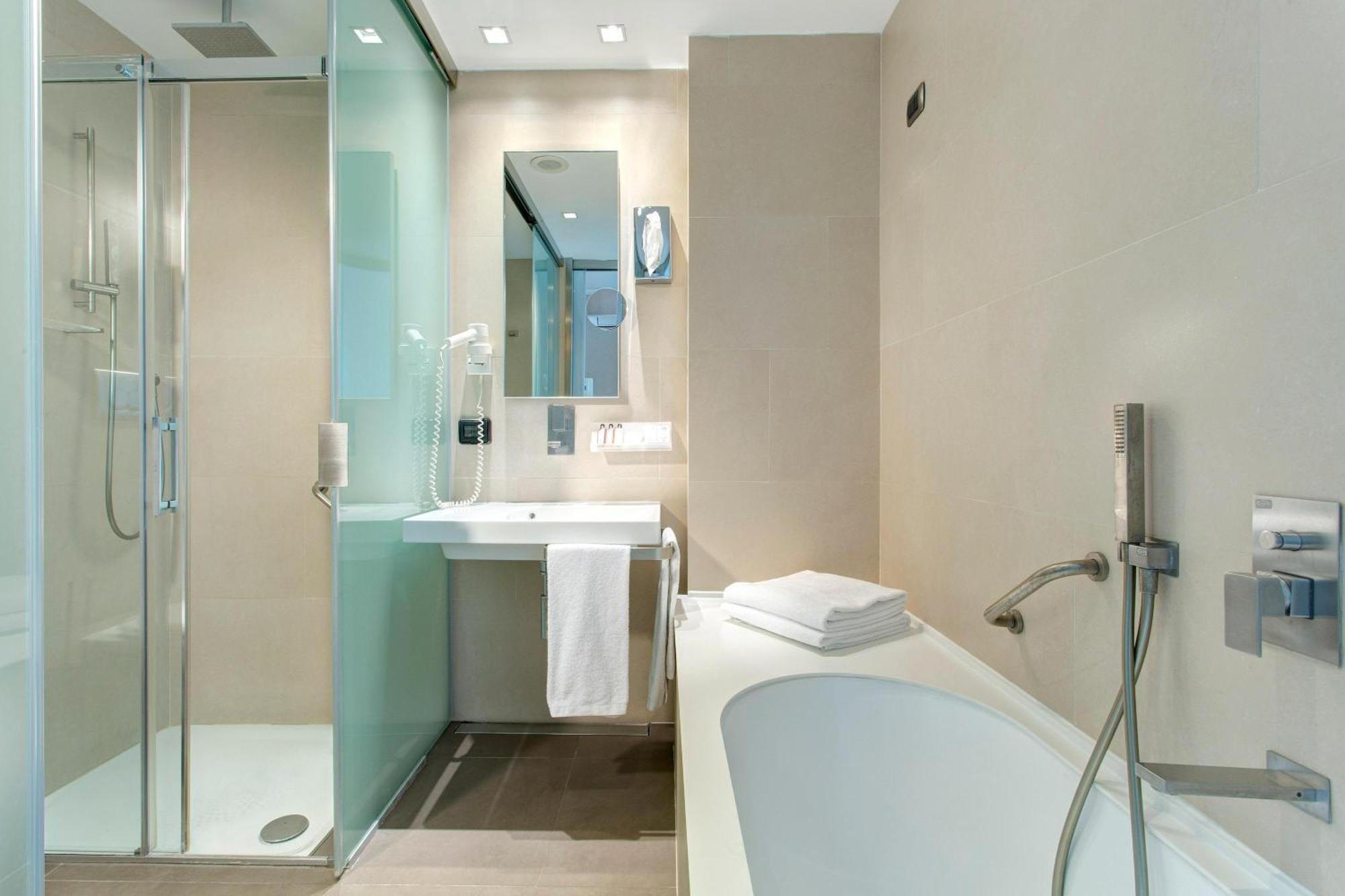 Deluxe King Room,1622866638:JPEG