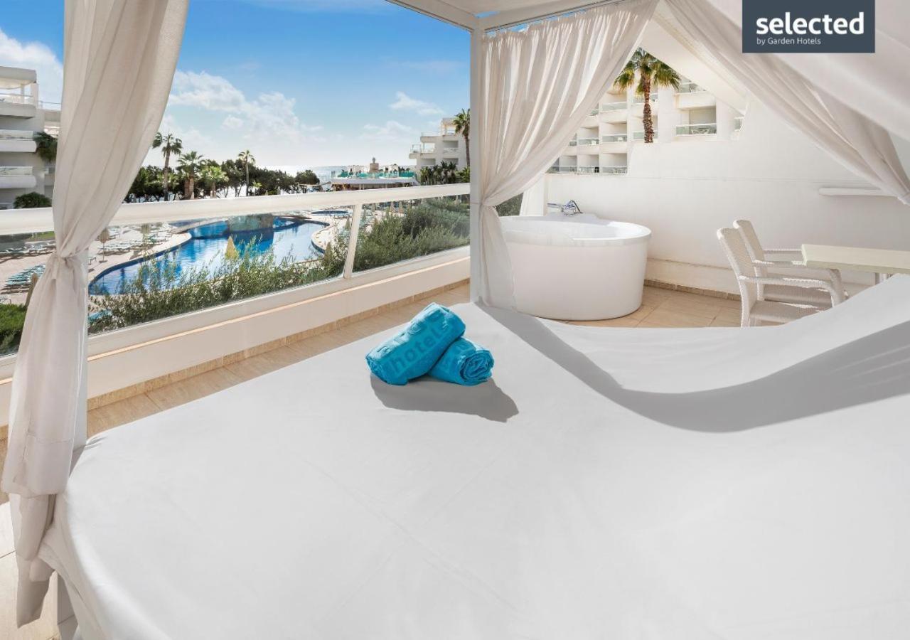 Deluxe One-Bedroom Apartment with Ocean Views and Hot Tub - Selected Club