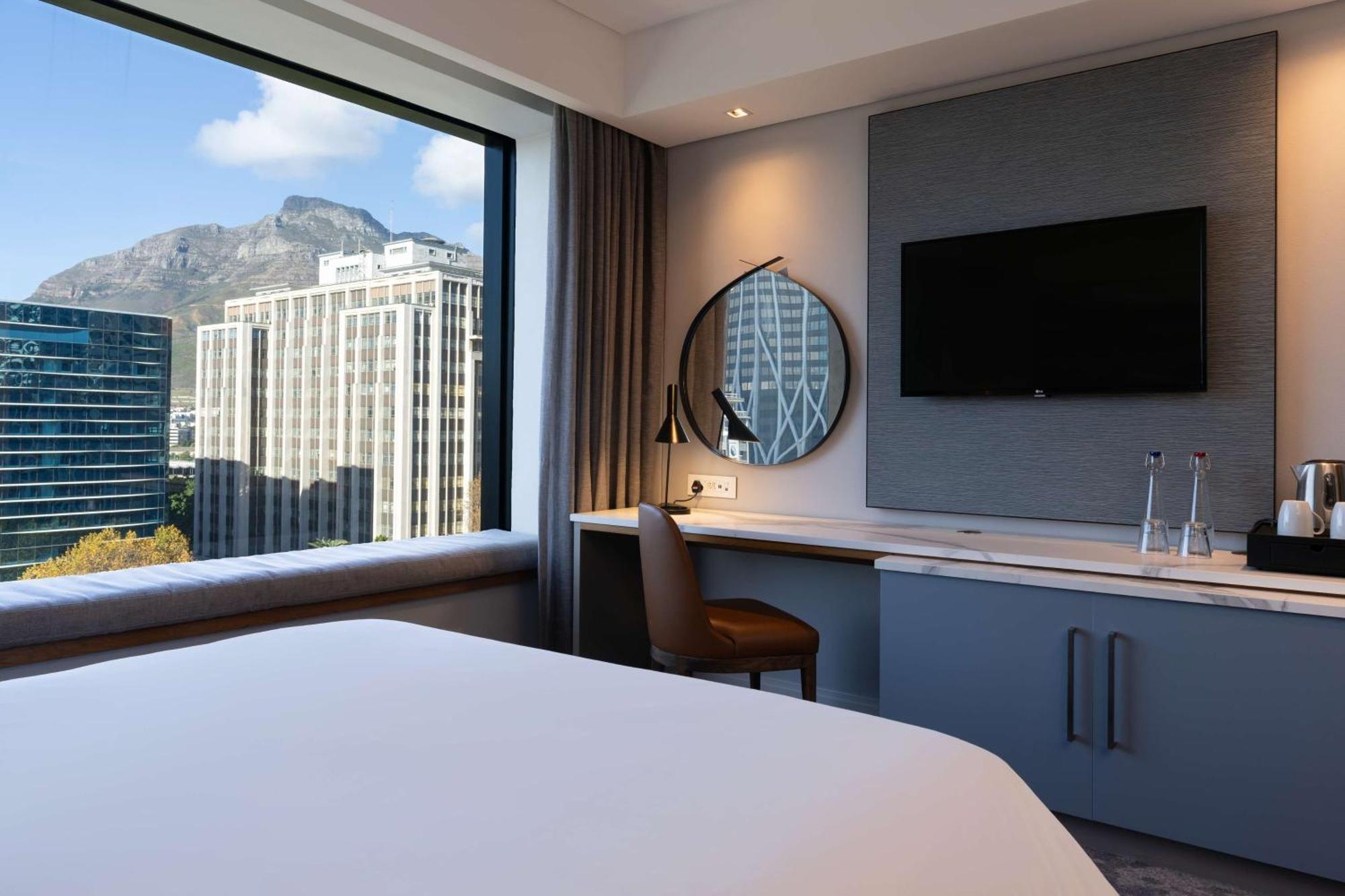 Standardzimmer mit Bergblick