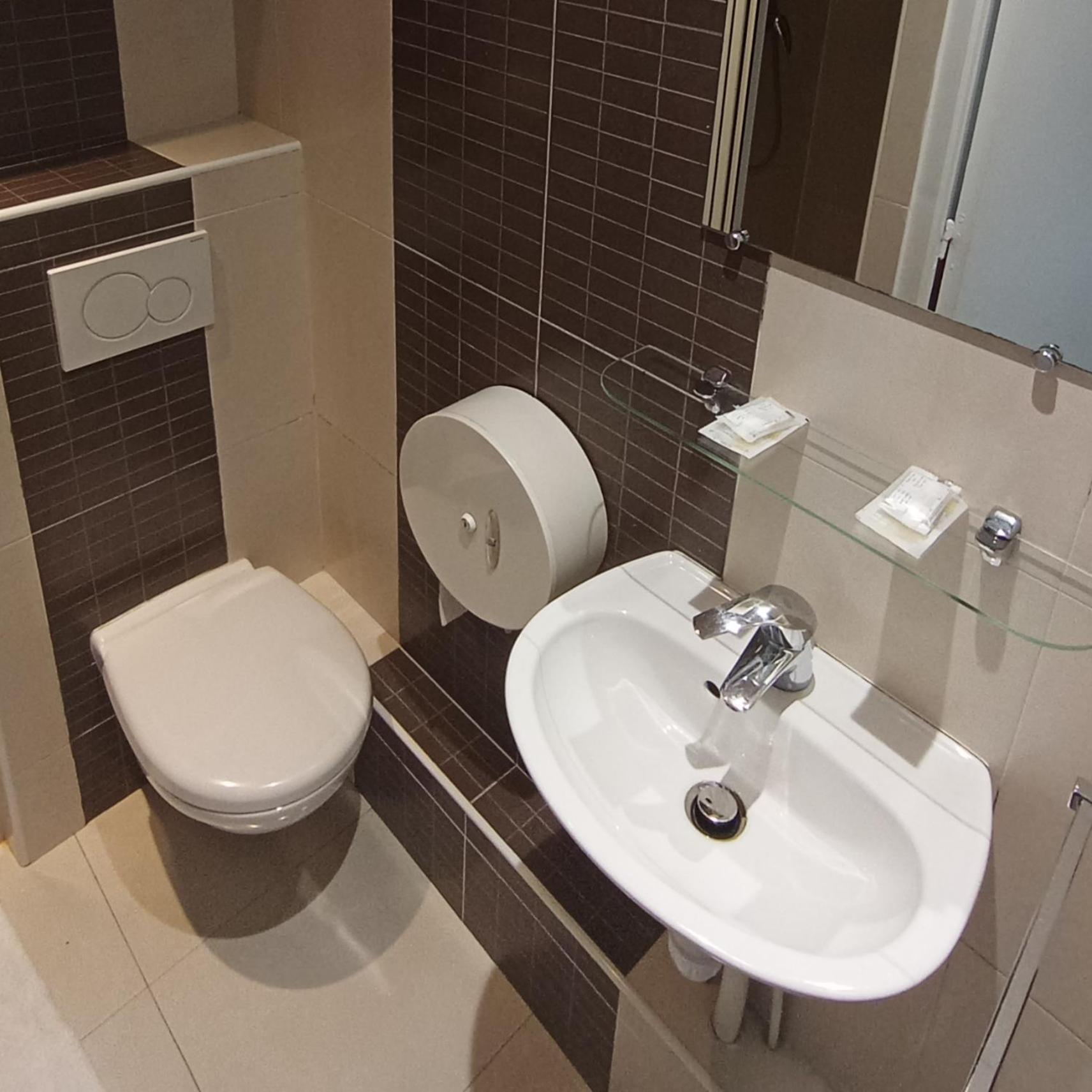 Chambre Double avec Salle de Bains Privative