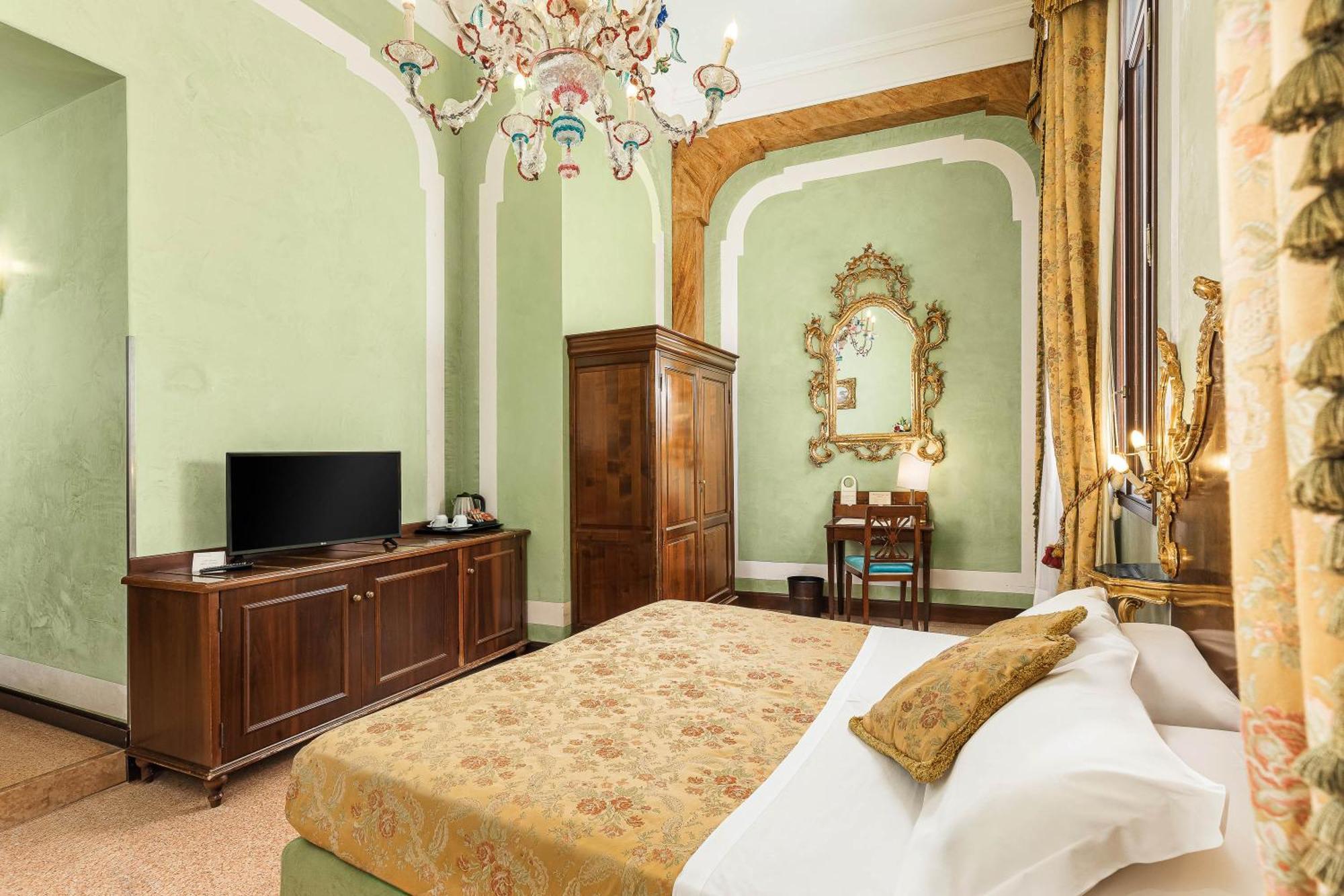Classic Dreibettzimmer