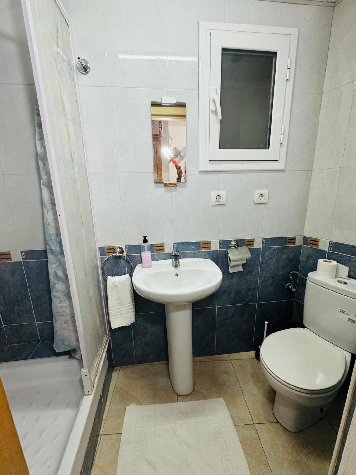 Chambre Simple avec Salle de Bains Privative