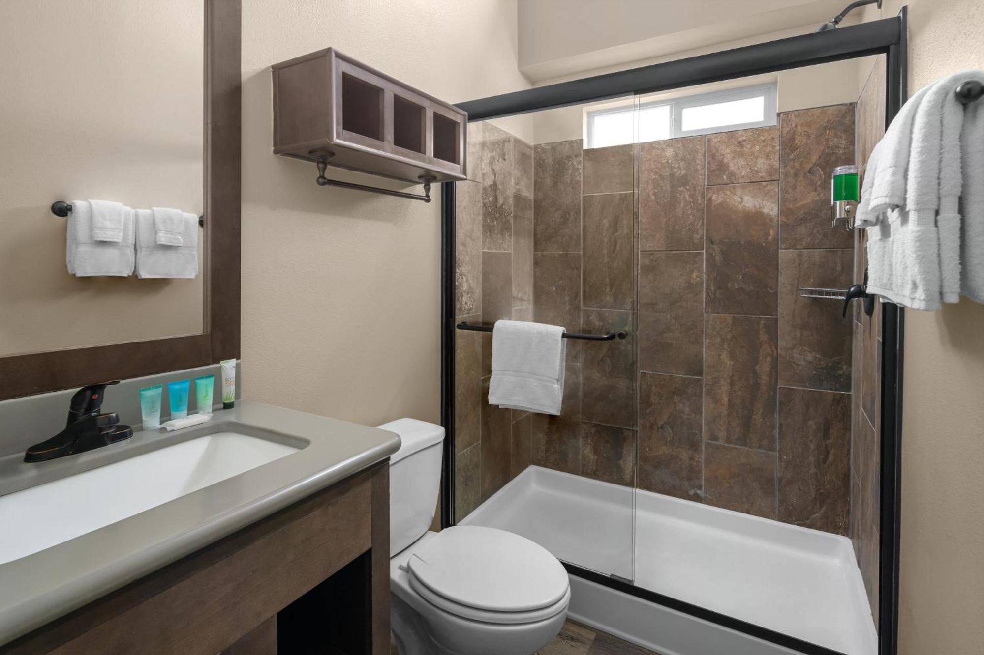 Chateau 2 Bedroom