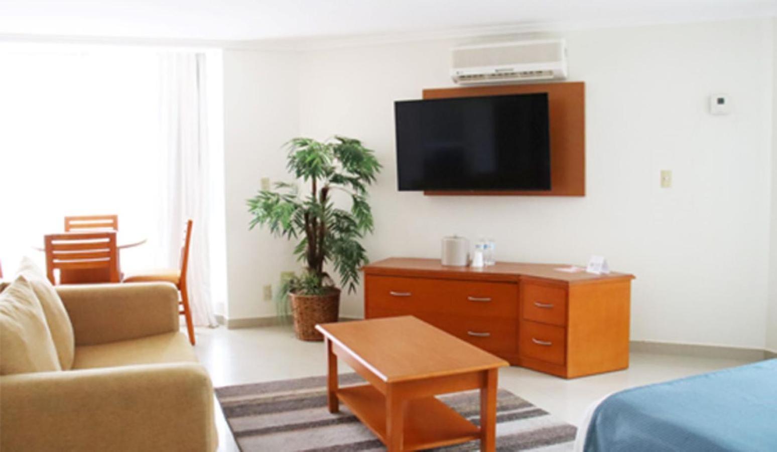 Junior Suite,1604772996:JPEG