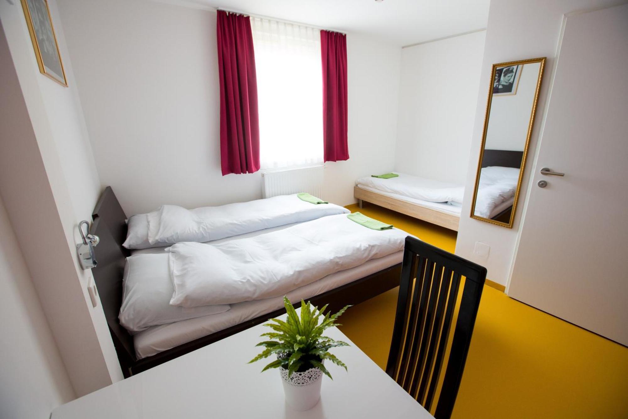 Dreibettzimmer