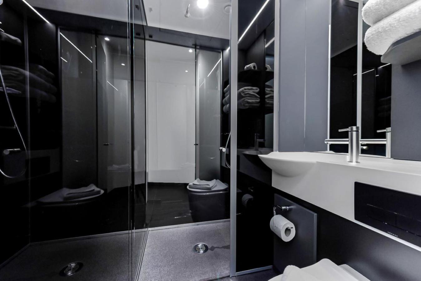 Zimmer Z mit Queensize-Bett (Innenseite, ohne Fenster)