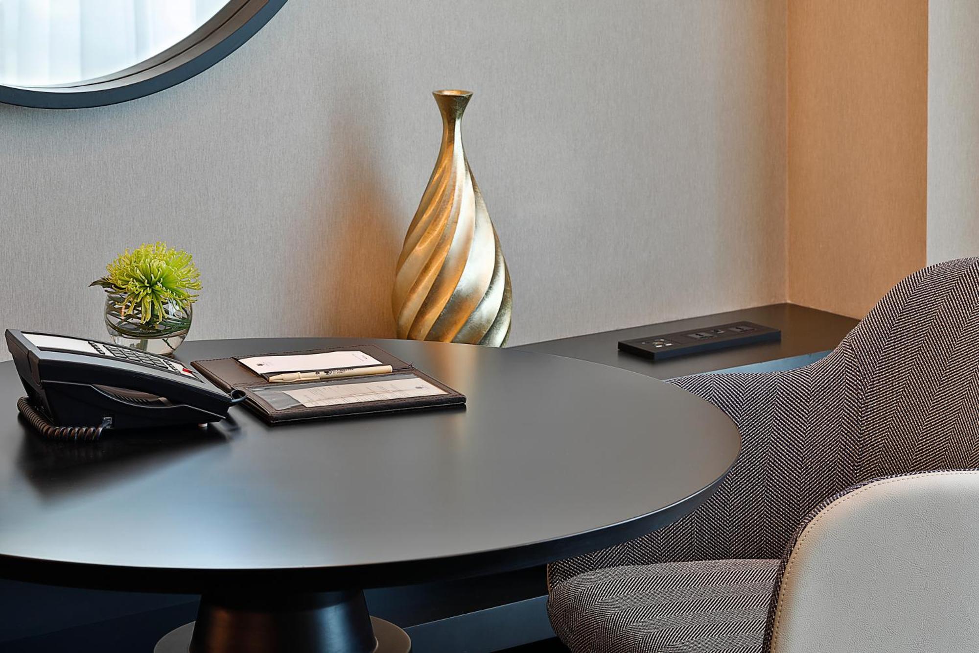 Deluxe Kamer met Kingsize Bed, Balkon en Uitzicht op de Burj Khalifa