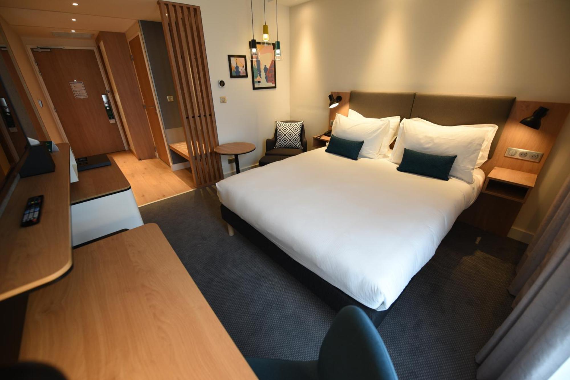 Chambre Lit Queen-Size Standard avec Canapé-Lit - Non-Fumeurs