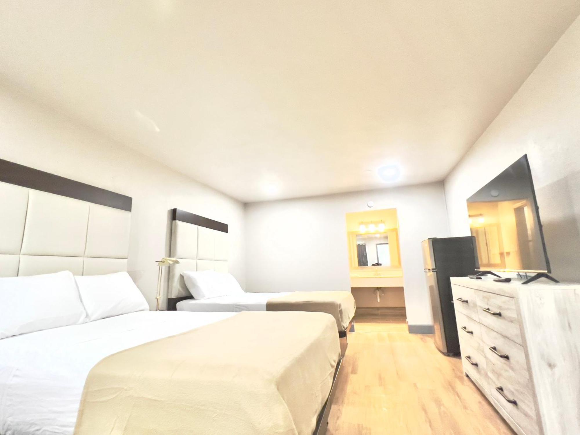 Deluxe Double Room,1607806918:JPEG