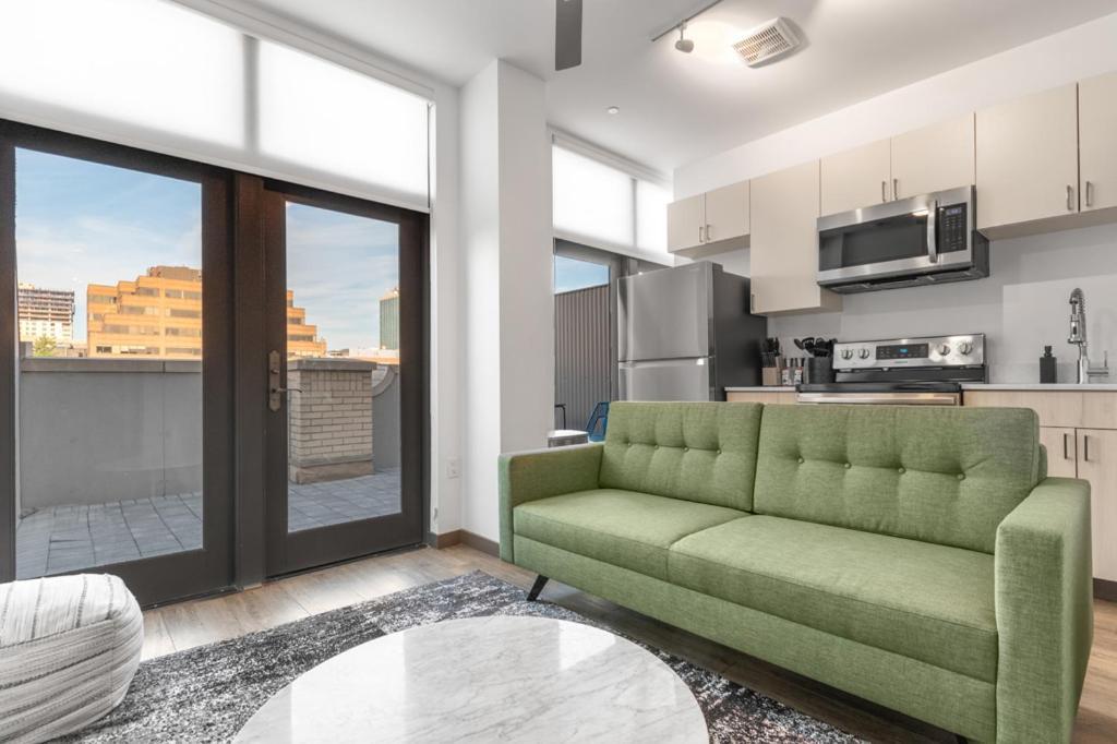 Apartment Balcony,1608868346:JPEG