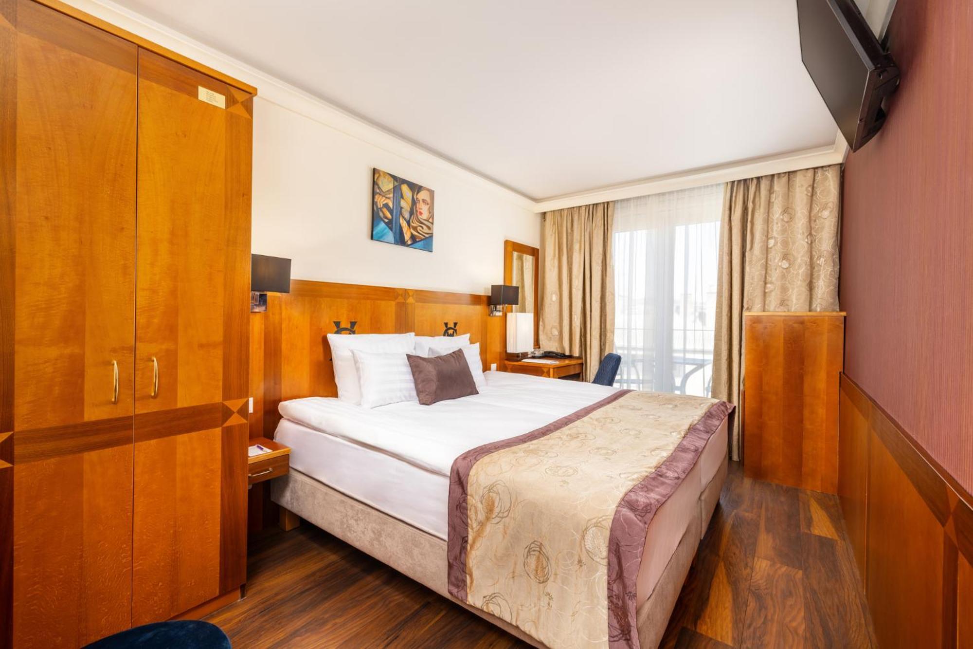 Standard Zimmer mit Balkon
