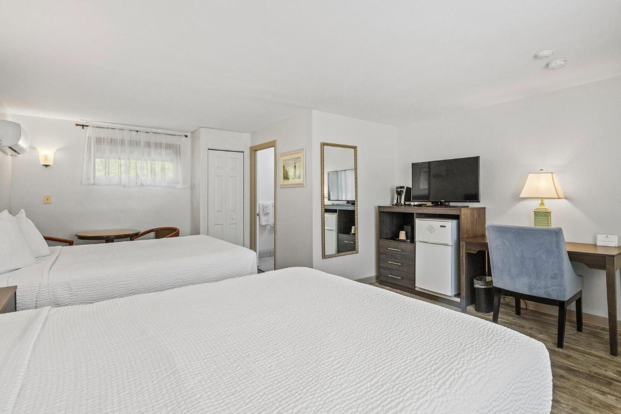 Queen Room with Two Queen Beds