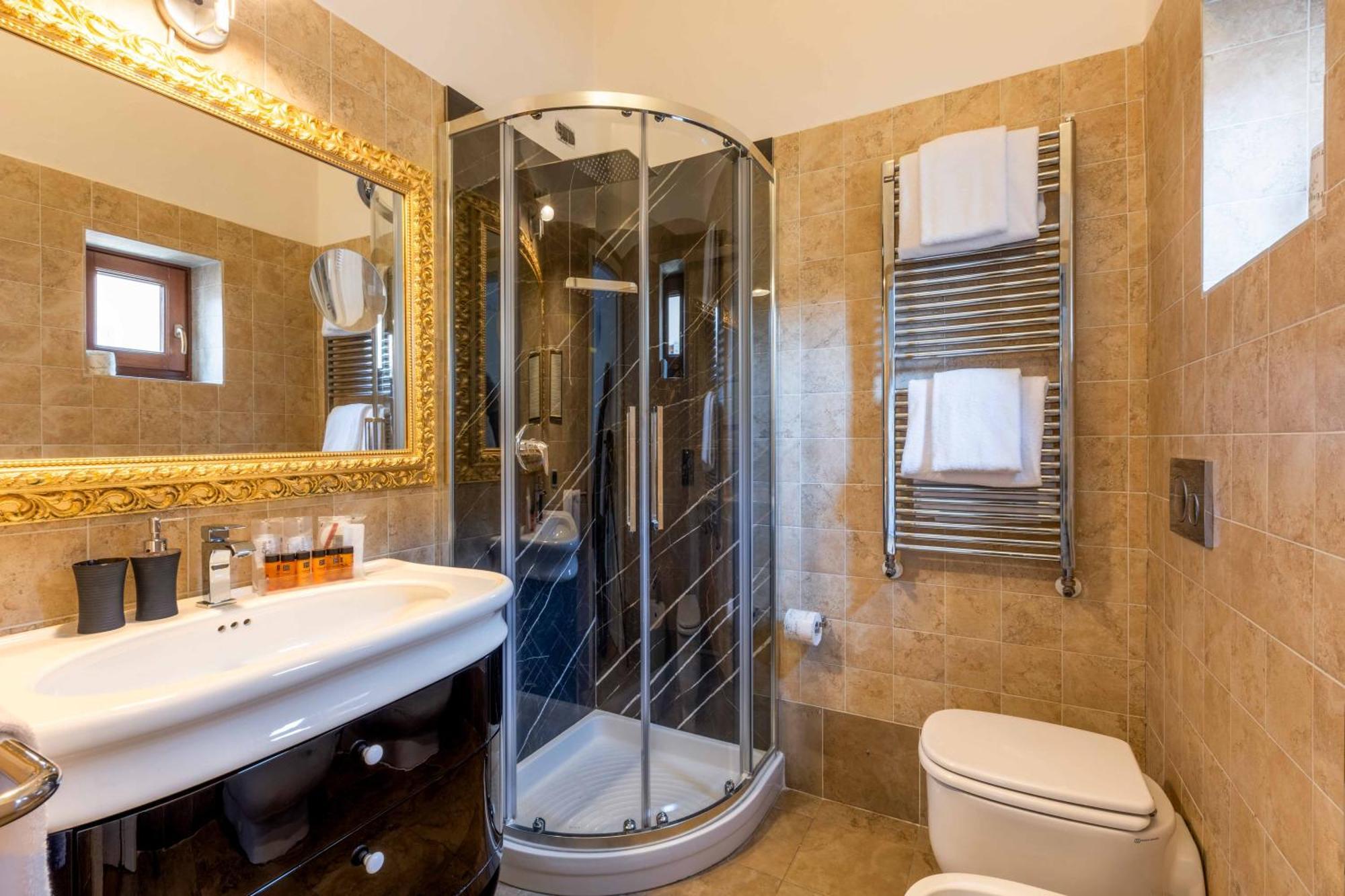 Quarto Duplo (1 Adulto)