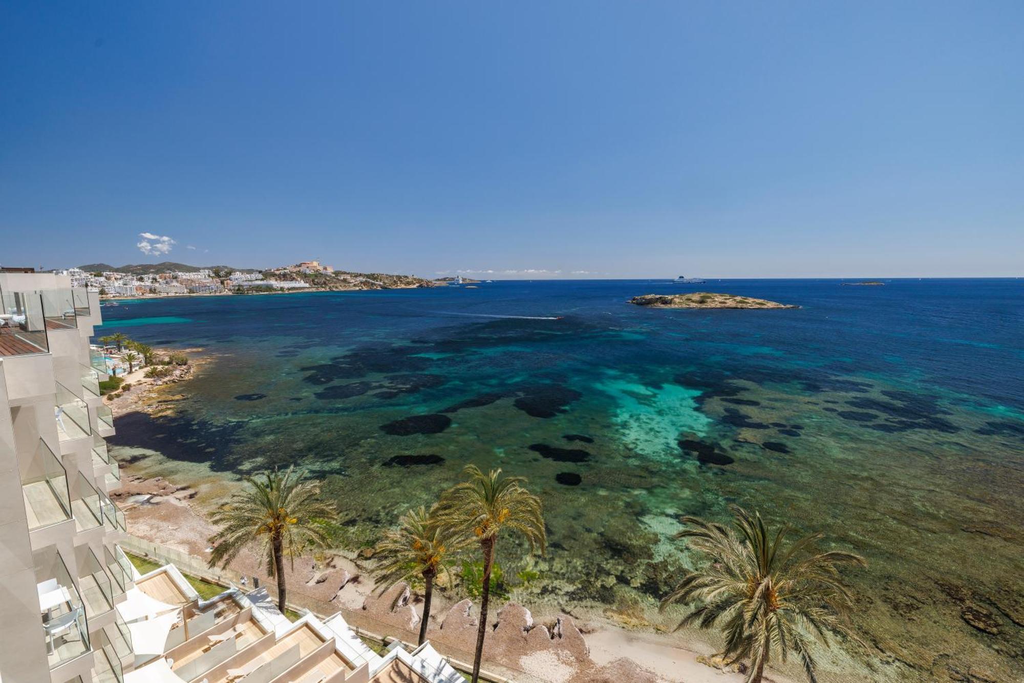 Suite Ático con vistas al mar, bañera de hidromasaje y acceso gratuito al spa