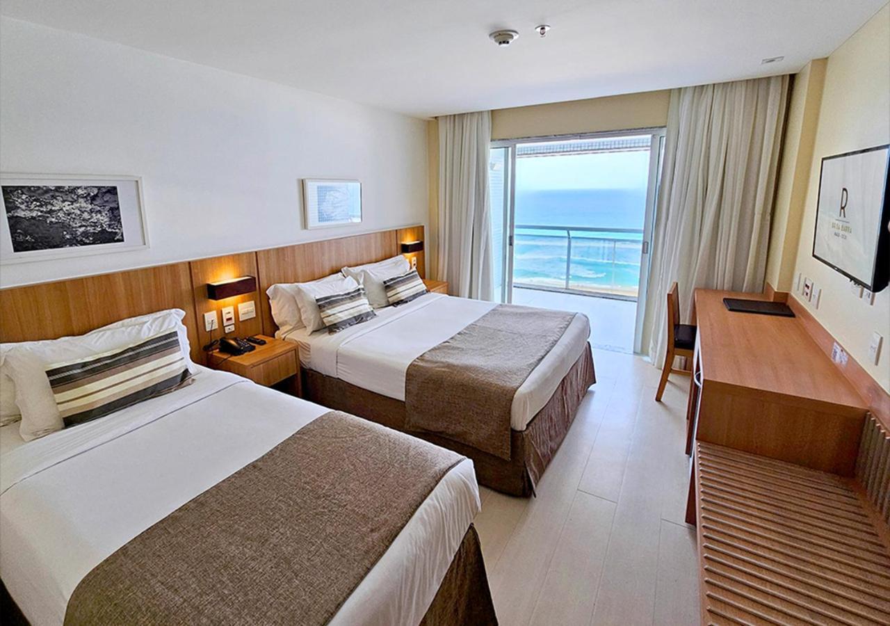 Quarto Triplo Luxo com Vista Mar Frontal e Varanda