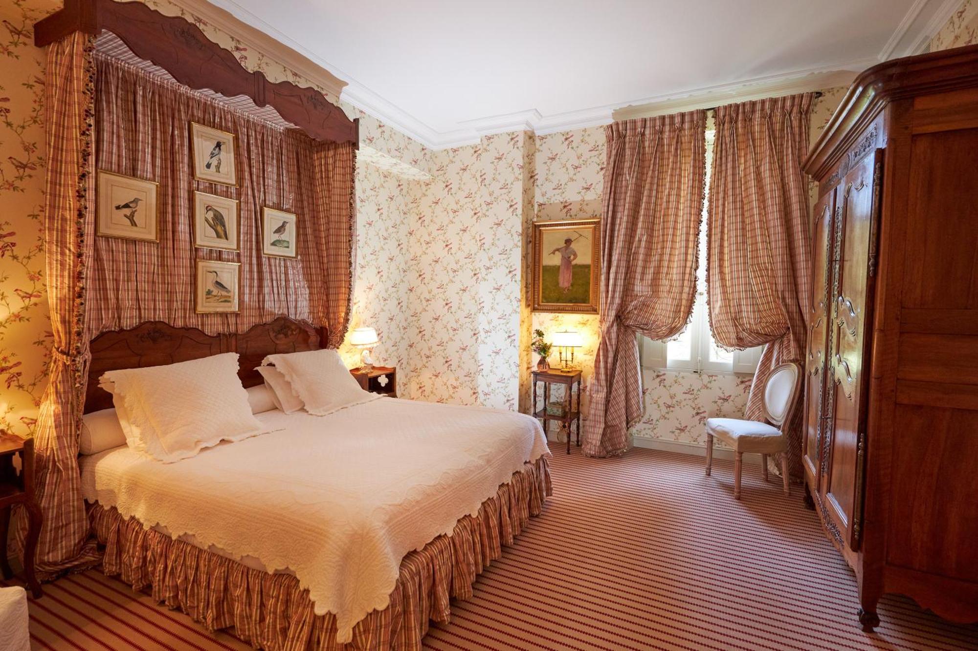 Double Room,1619786130:JPEG