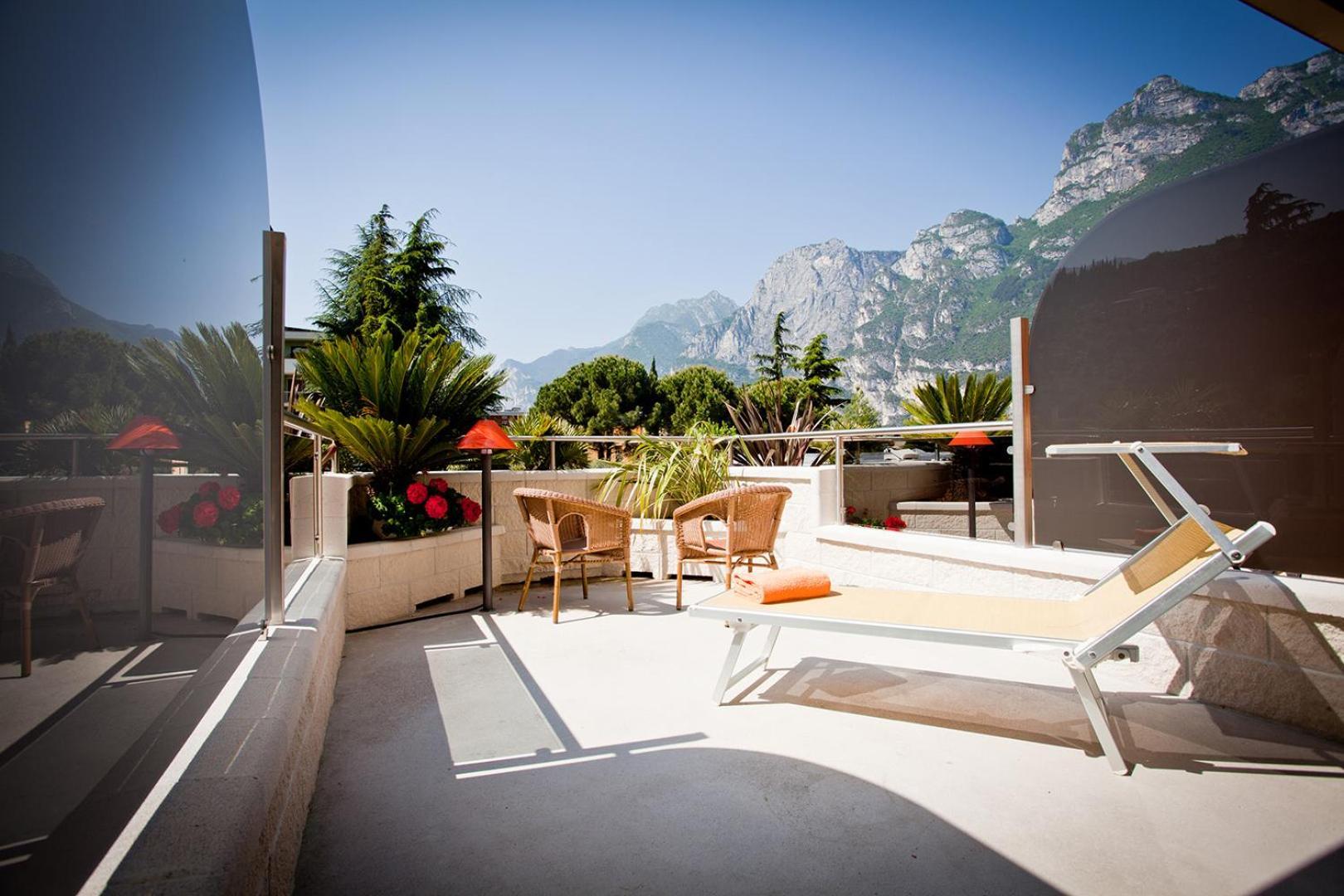 Large Junior Suite with Terrace