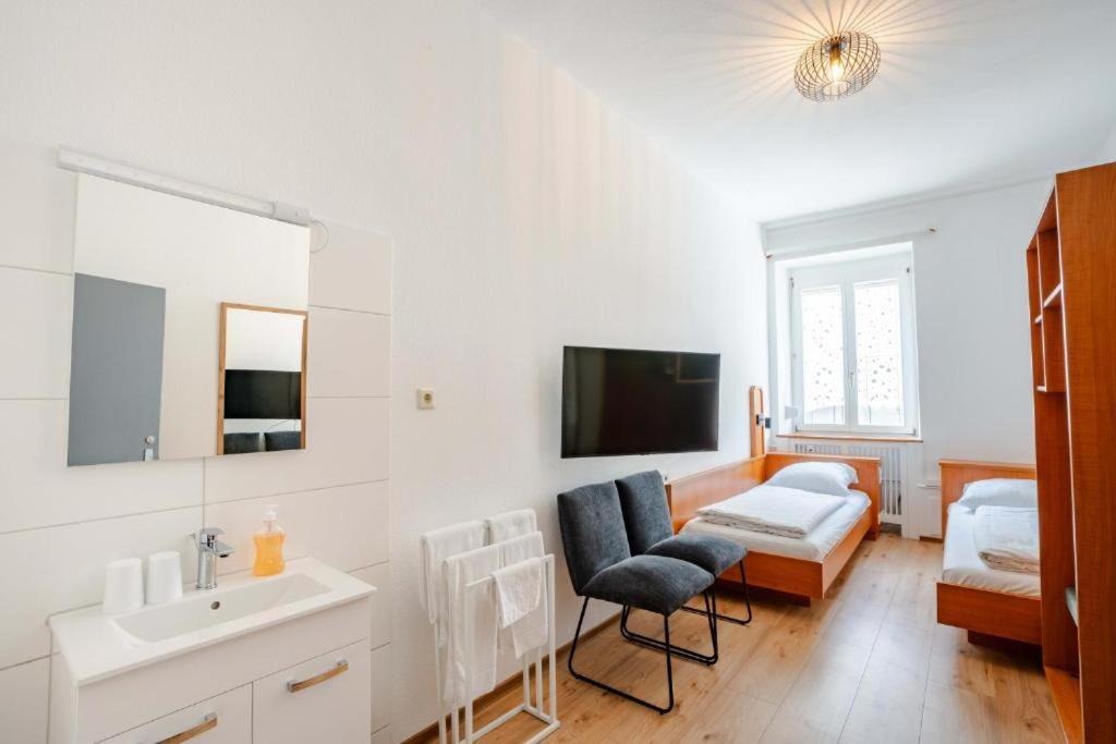 Doppelzimmer mit Gemeinschaftsbad