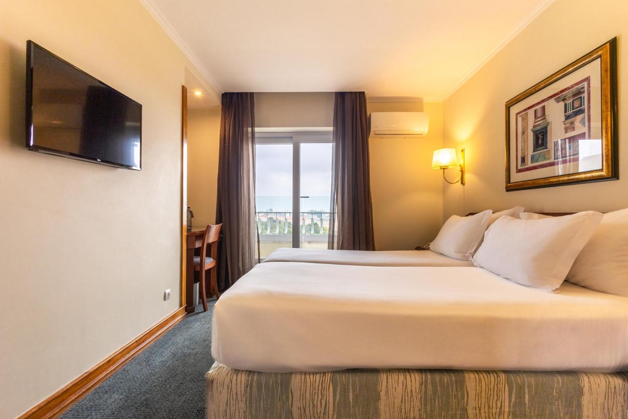 Chambre Double ou Lits Jumeaux avec Balcon