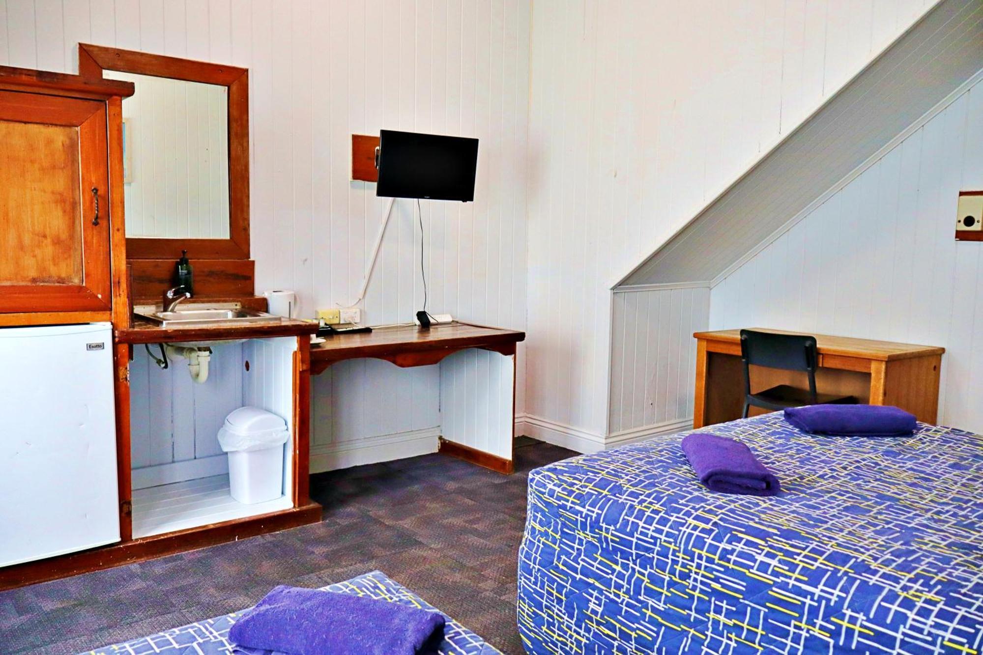 Chambre Triple Basique avec Salle de Bains Commune