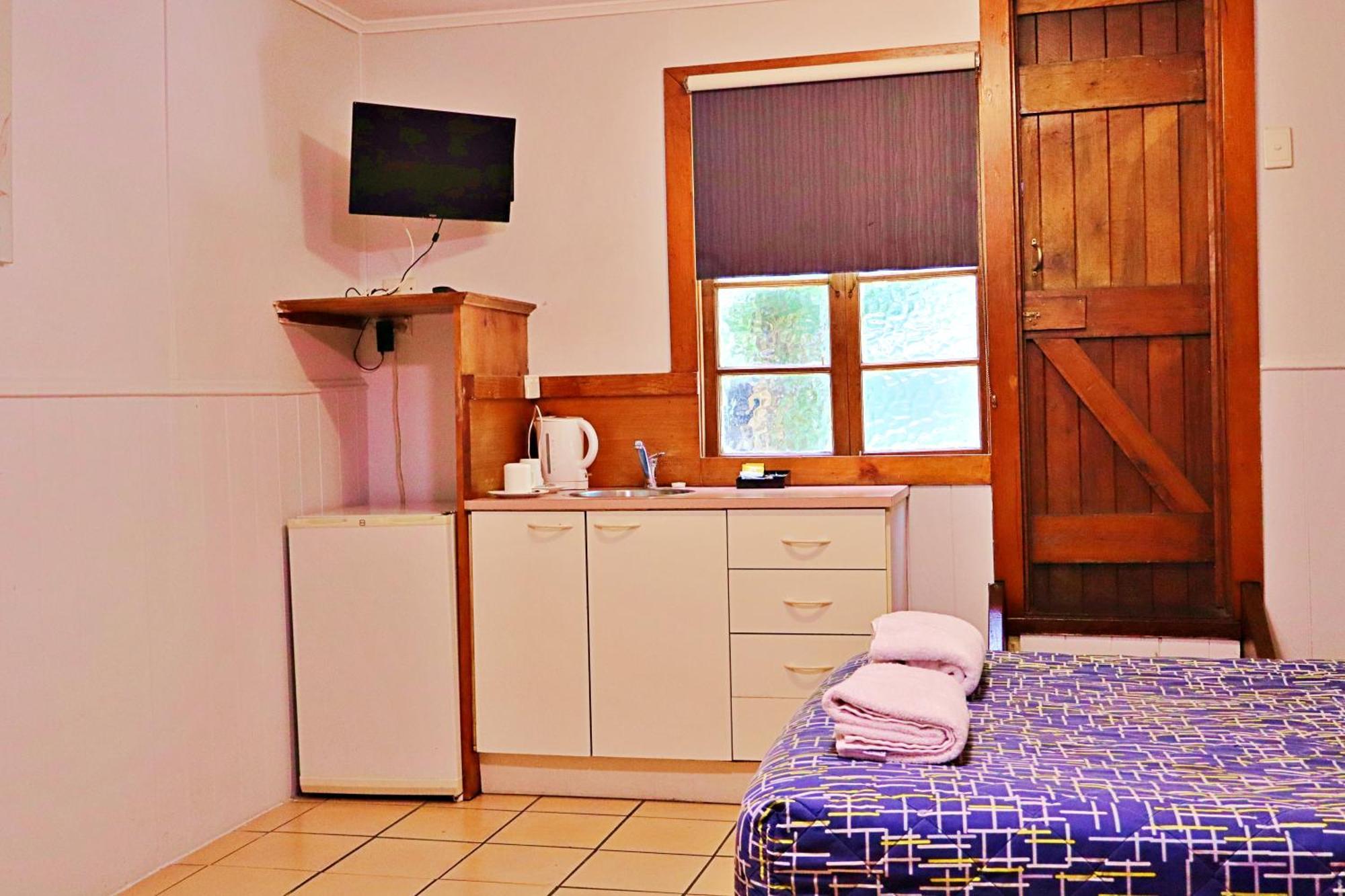 Chambre Double Basique avec Salle de Bains Commune