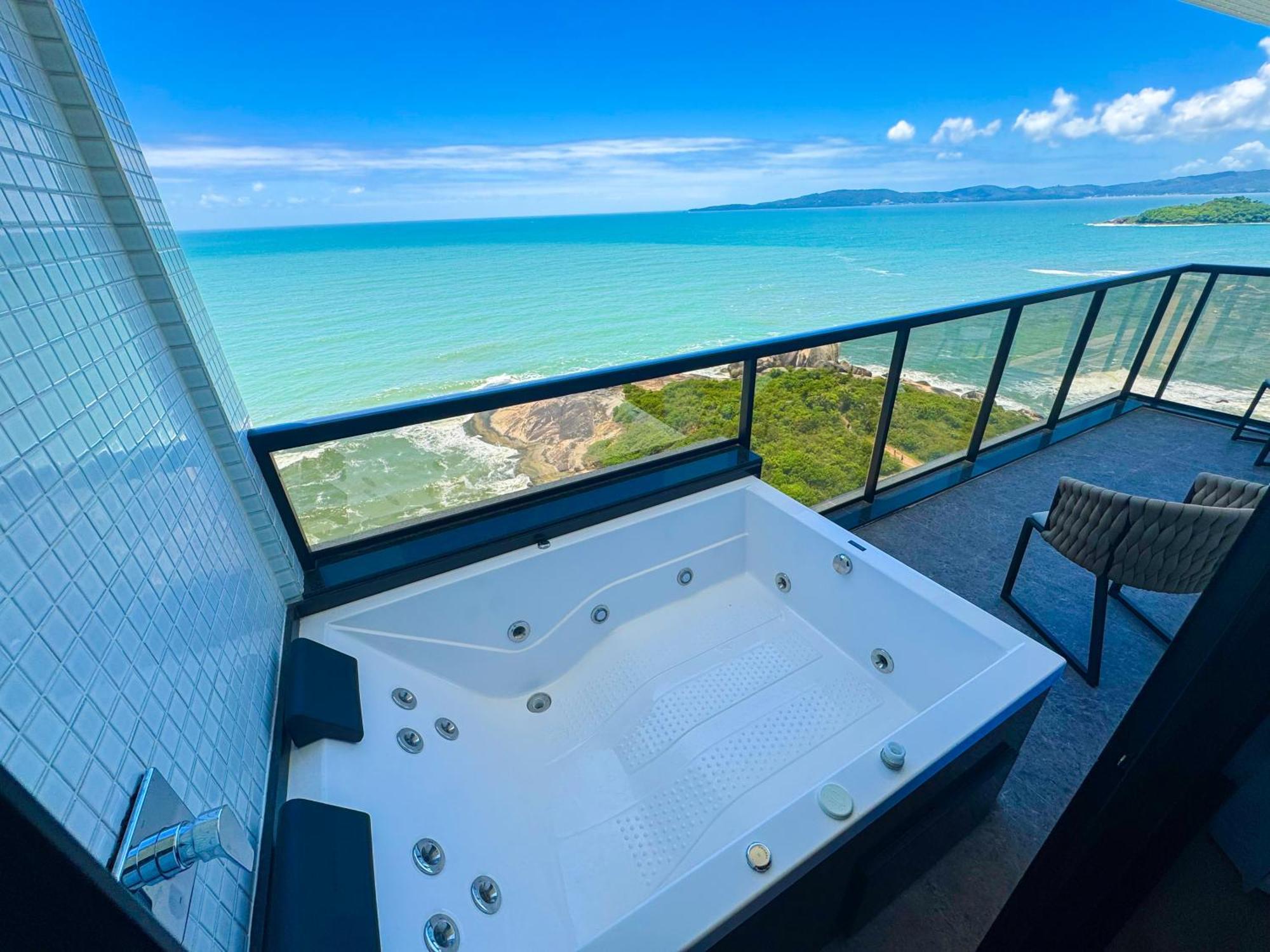 Quarto Família com Banheira