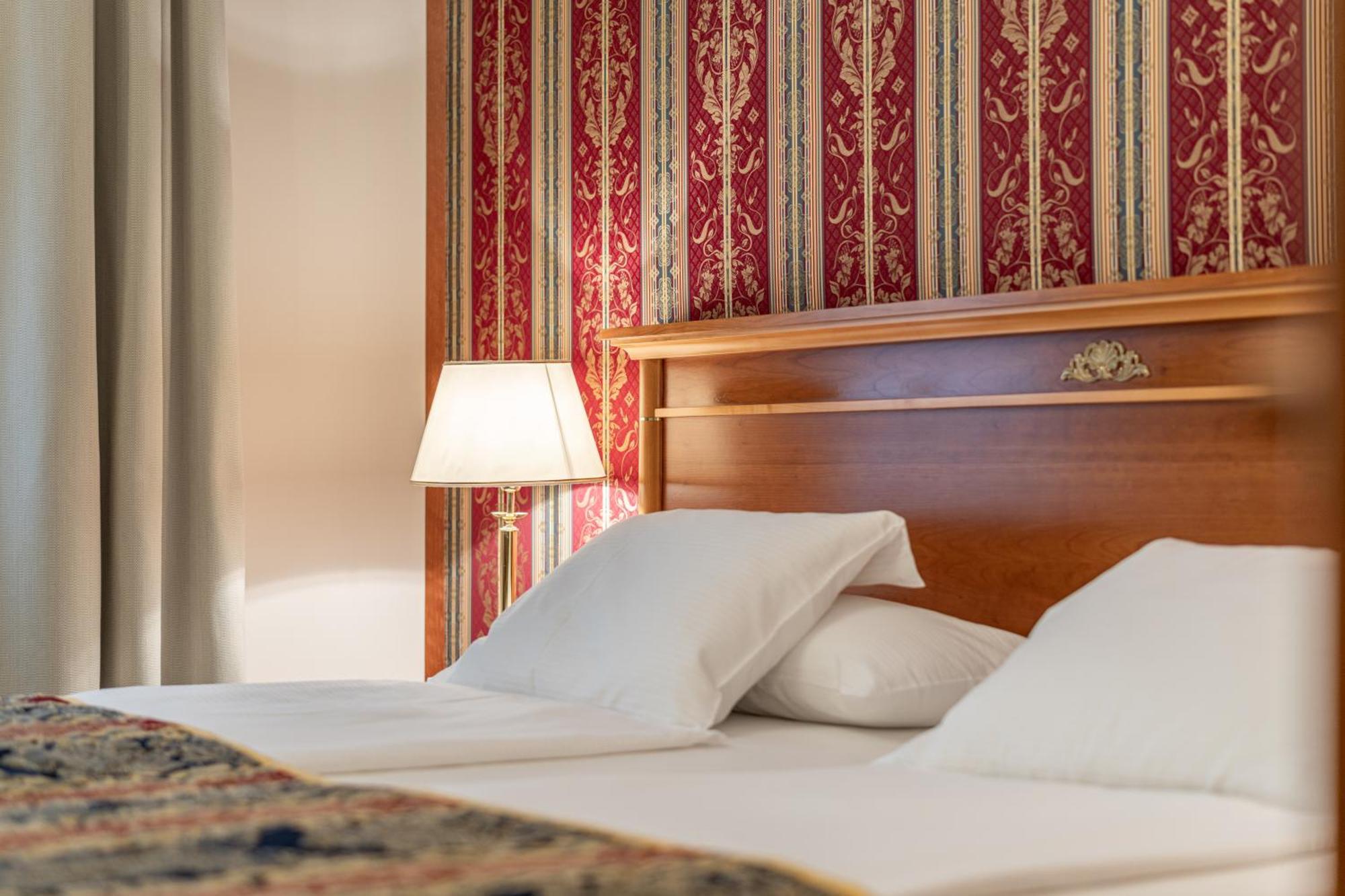 Quarto Comfort com Cama de Casal ou 2 de Solteiro
