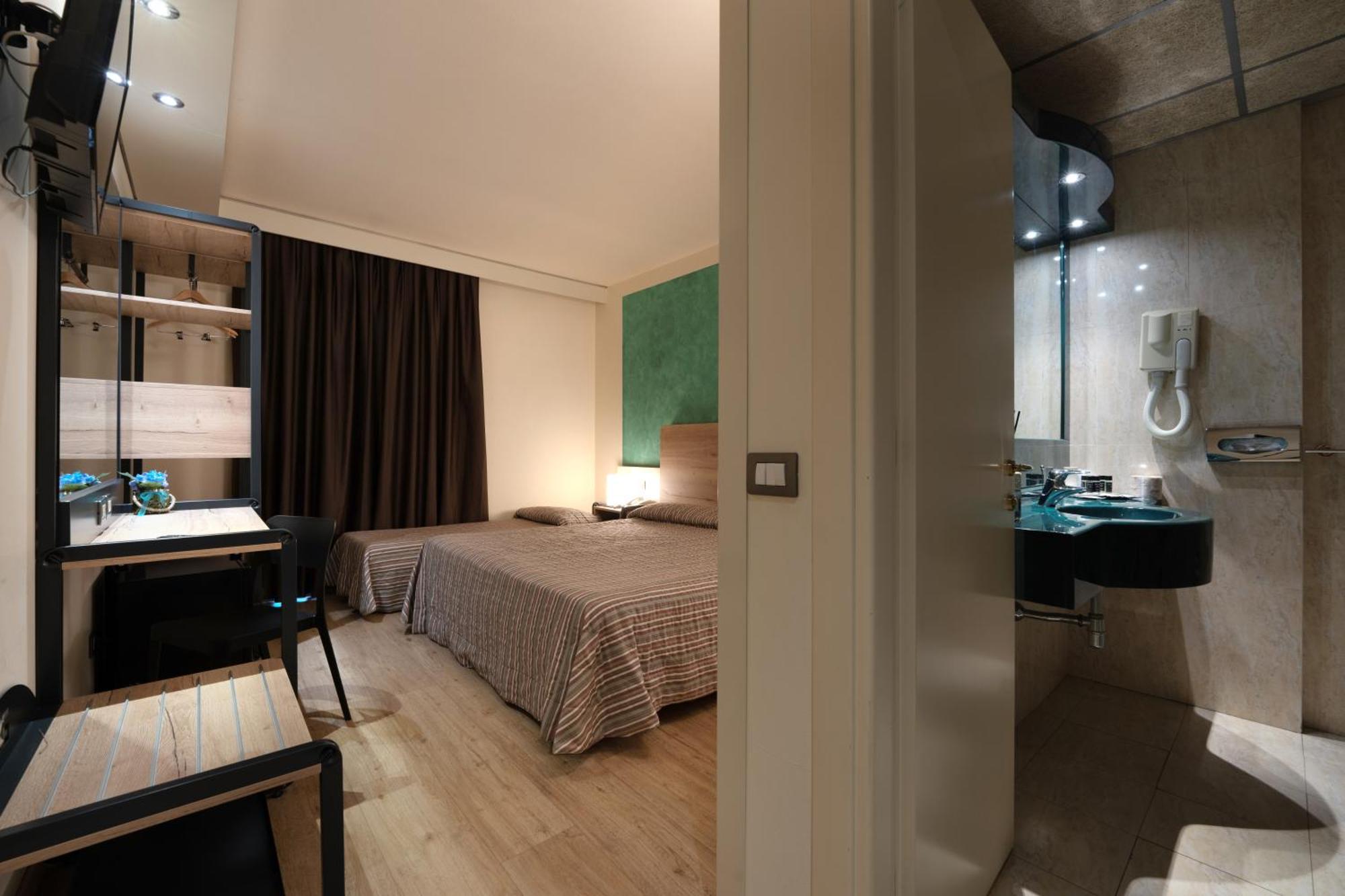 Chambre Double avec Lit d'Appoint