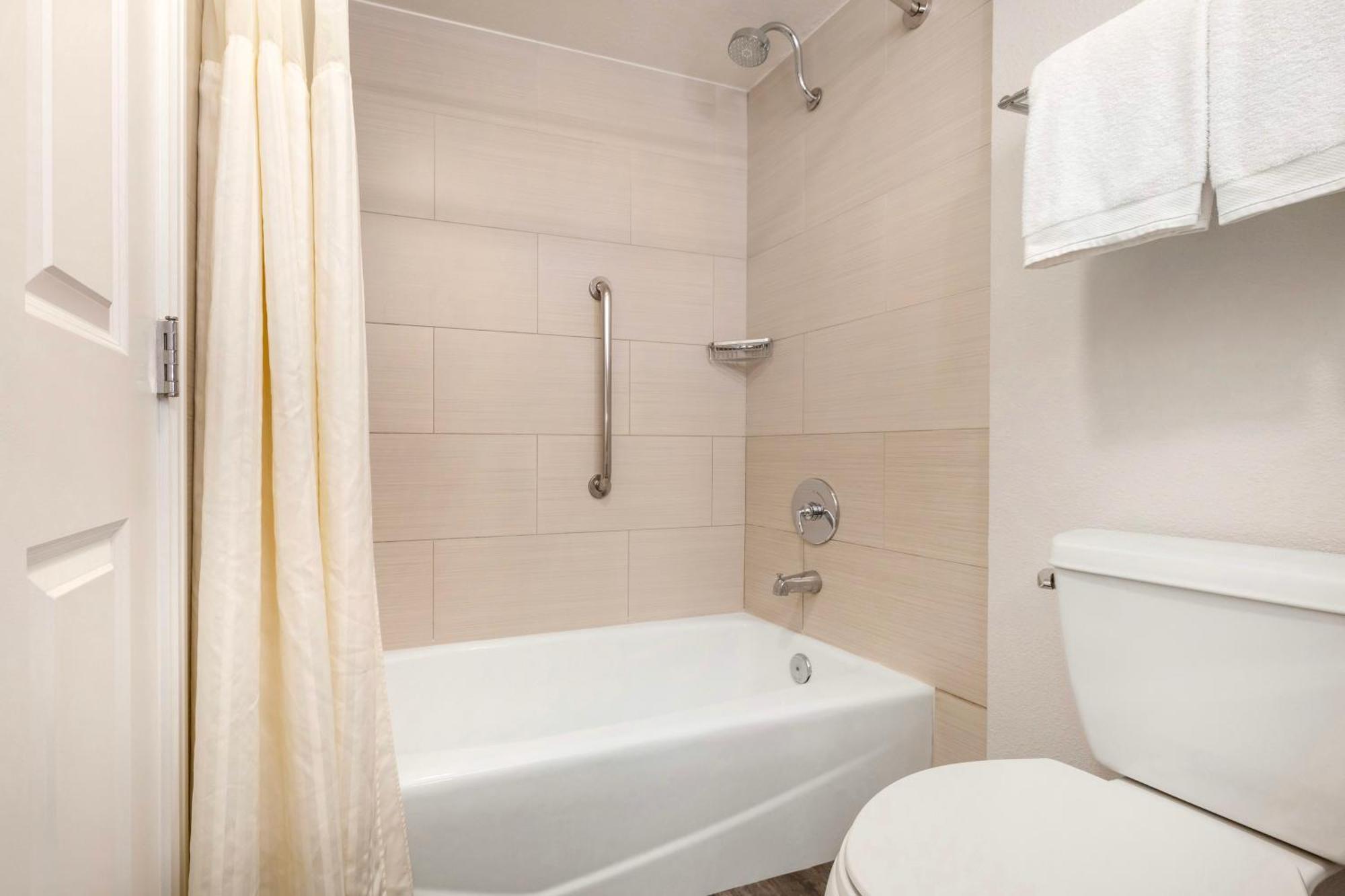 Studio-Zimmer mit 2 Queensize-Betten