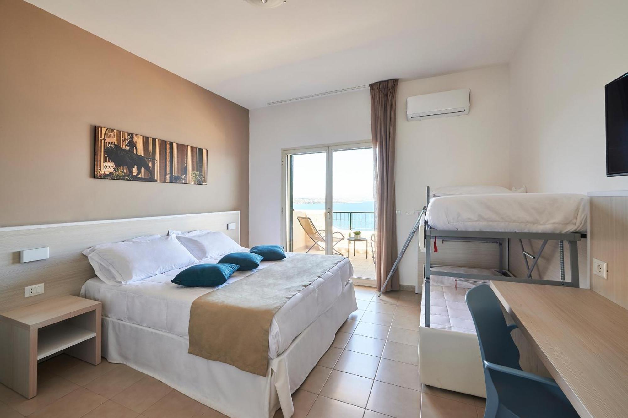 Chambre Quadruple Confort avec Vue sur la Mer