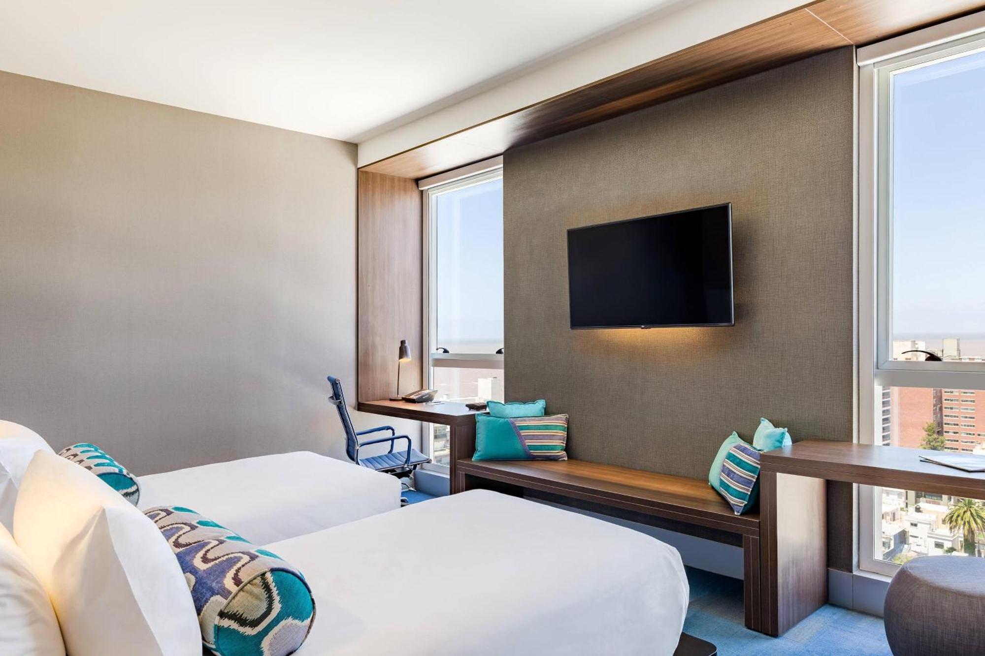 Aloft, Guest room, 2 Twin/Single Bed(s), City view,1635089196:JPEG