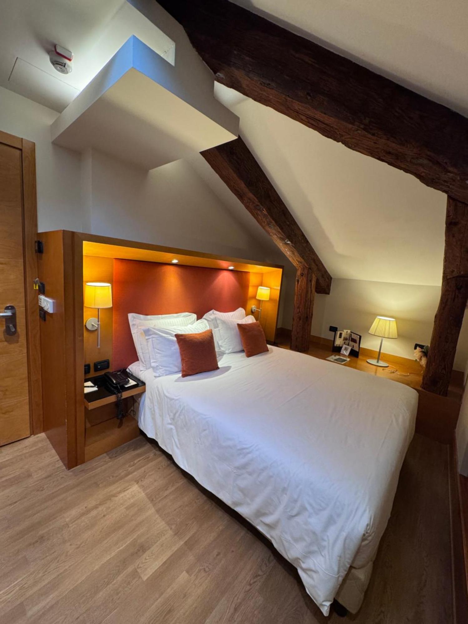 Chambre Double - Mansardée