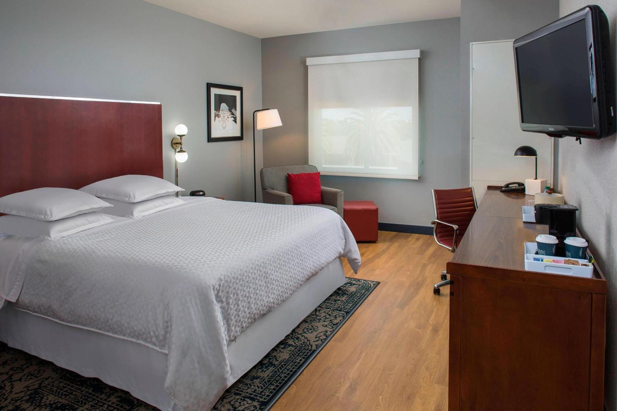Business Zimmer mit Kingsize-Bett