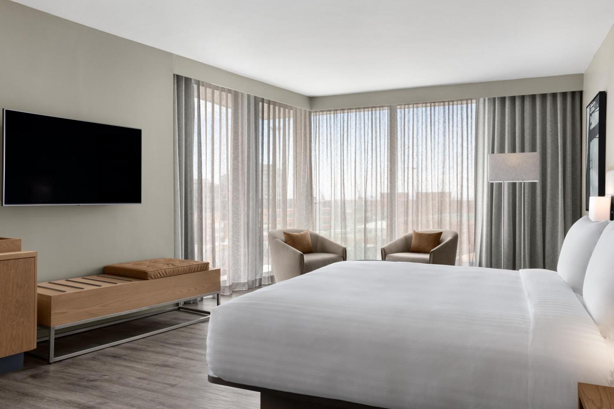 King Suite Harbour View,1632297864:JPEG