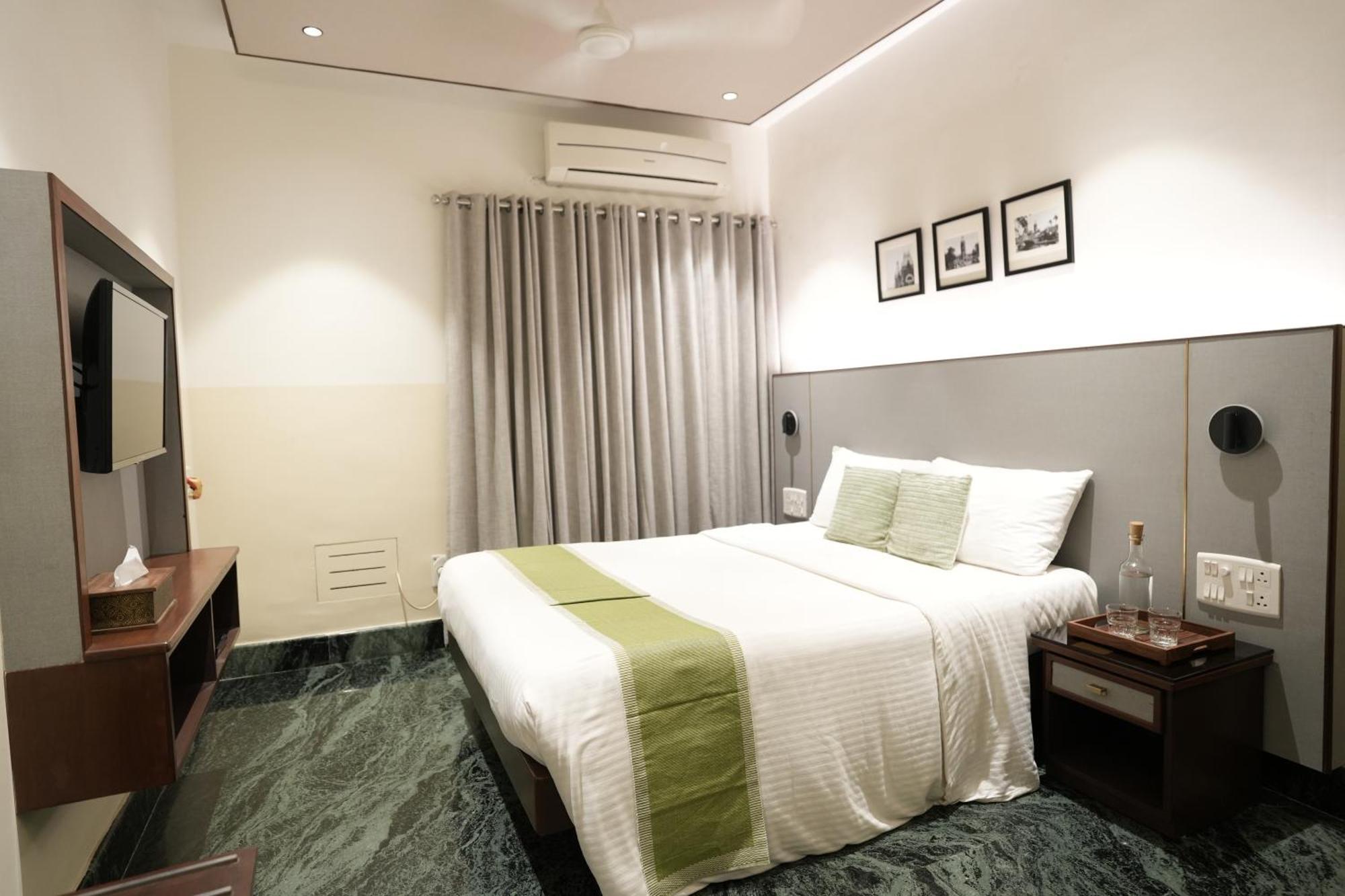 Standard Double or Twin Room,1634424265:JPEG