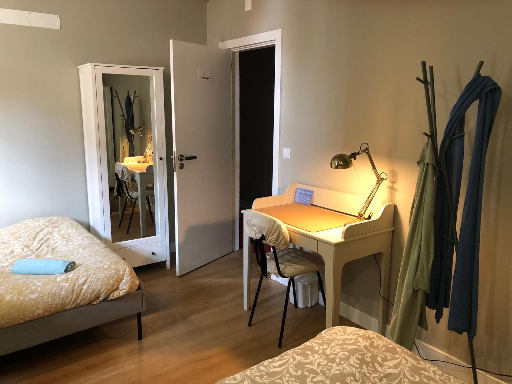Quarto Quádruplo com Casa de Banho Partilhada