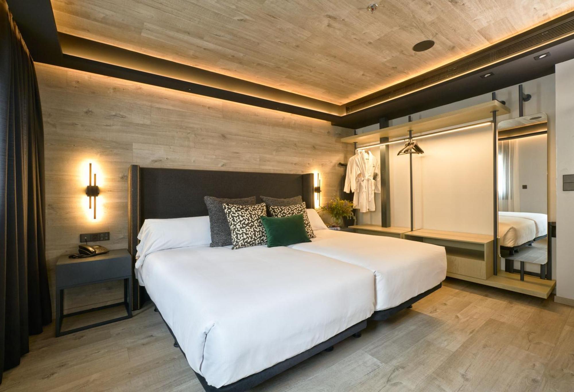 Superior Doppel- oder Zweibettzimmer Aduana-Straße – zur Außenseite