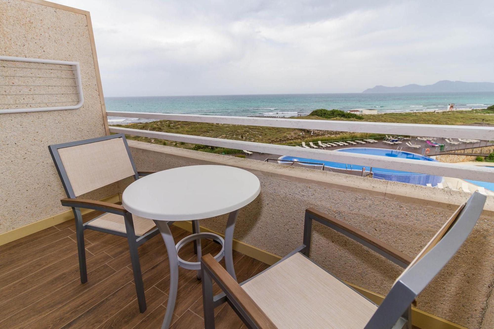 Habitación Doble con balcón y vistas al mar