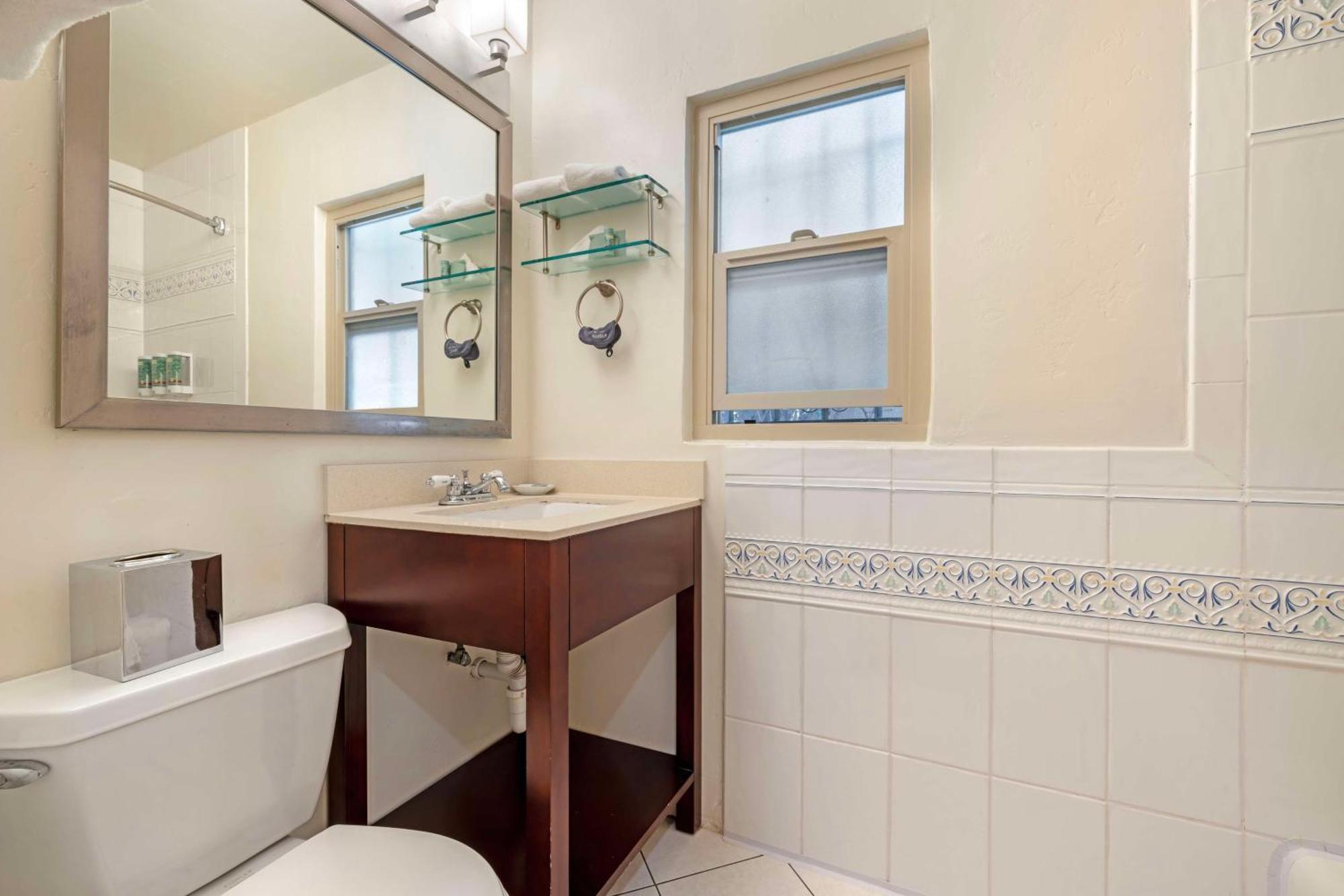 Double Room with Two Double Beds - Non-Smoking,1641029904:JPEG