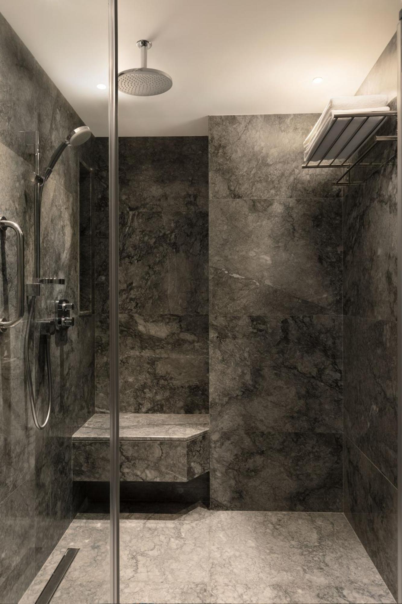 Chambre Lit King-Size Exécutive avec Accès au Salon Exécutif - Vue sur Ville
