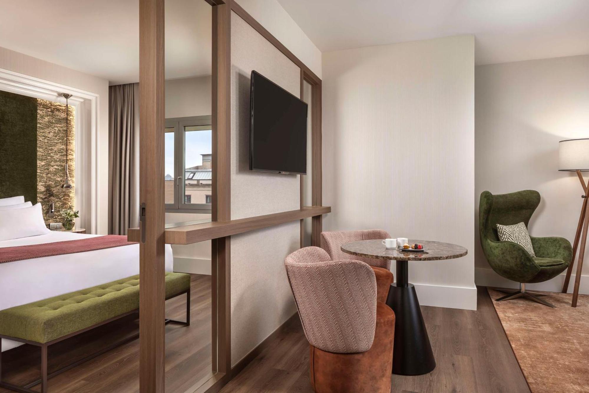 Suite met Extra Bed (2 Volwassenen + 2 Kind)